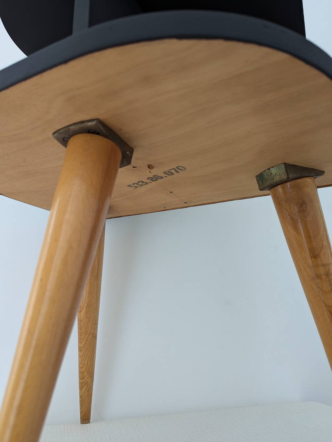 Chevet tripode années 50