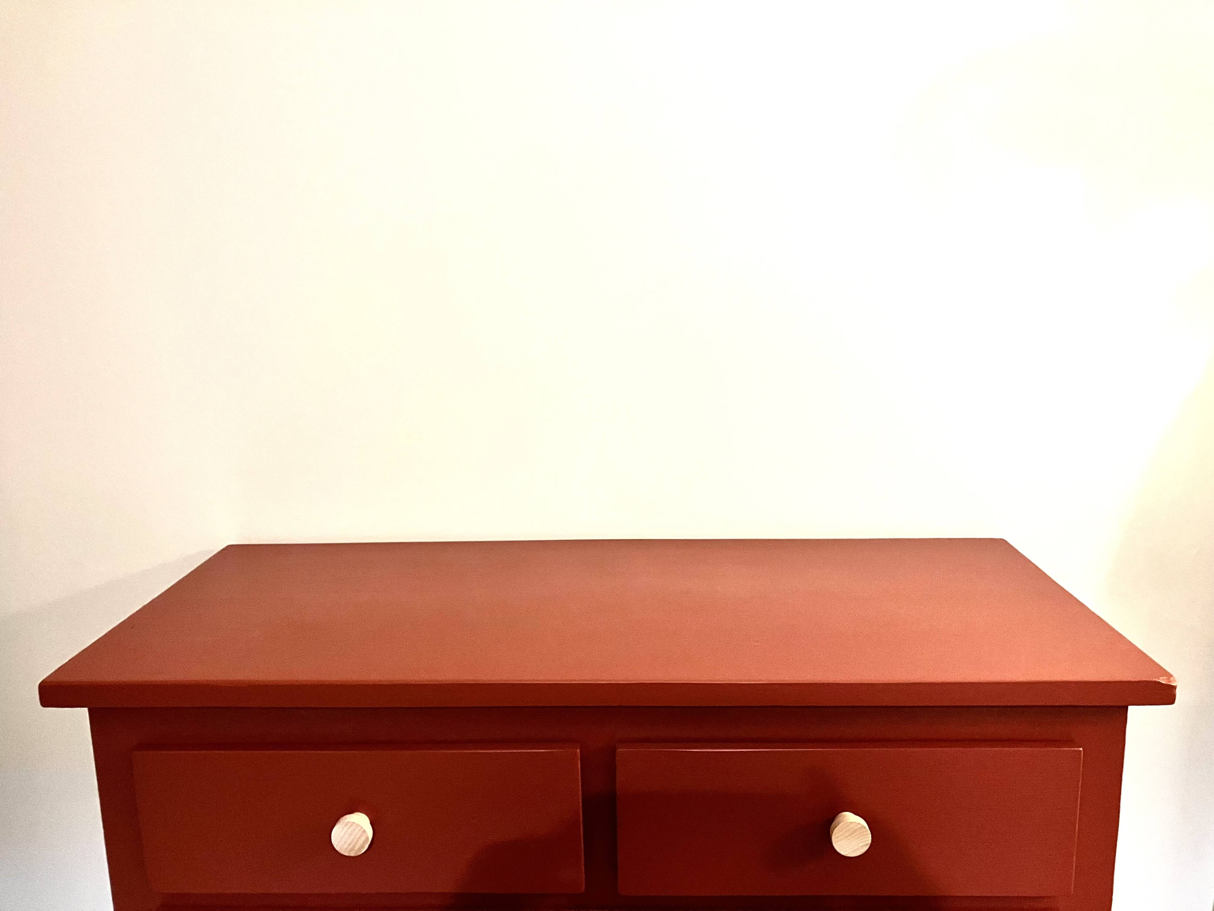 Solid pine chest of drawers