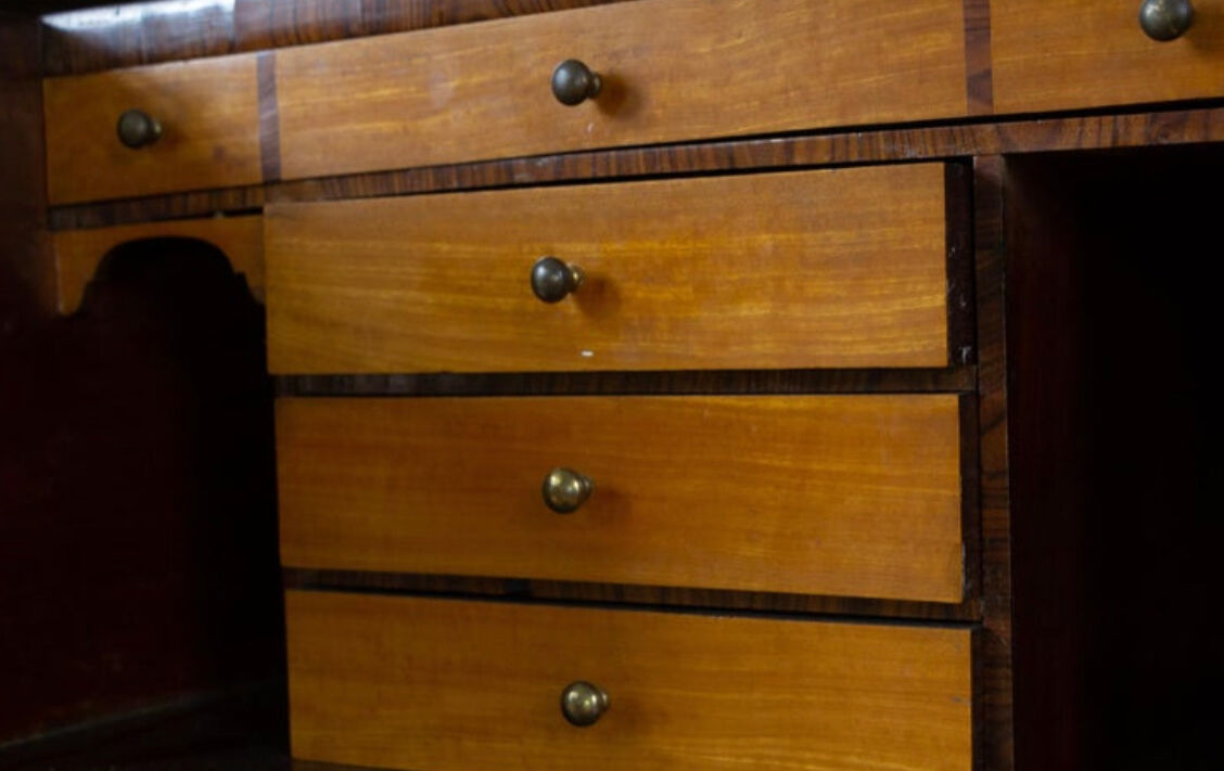 Commode georgian english secretary in mahogany, 1816