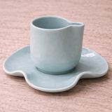 Set of wavy ceramic cup and saucer - sky blue
