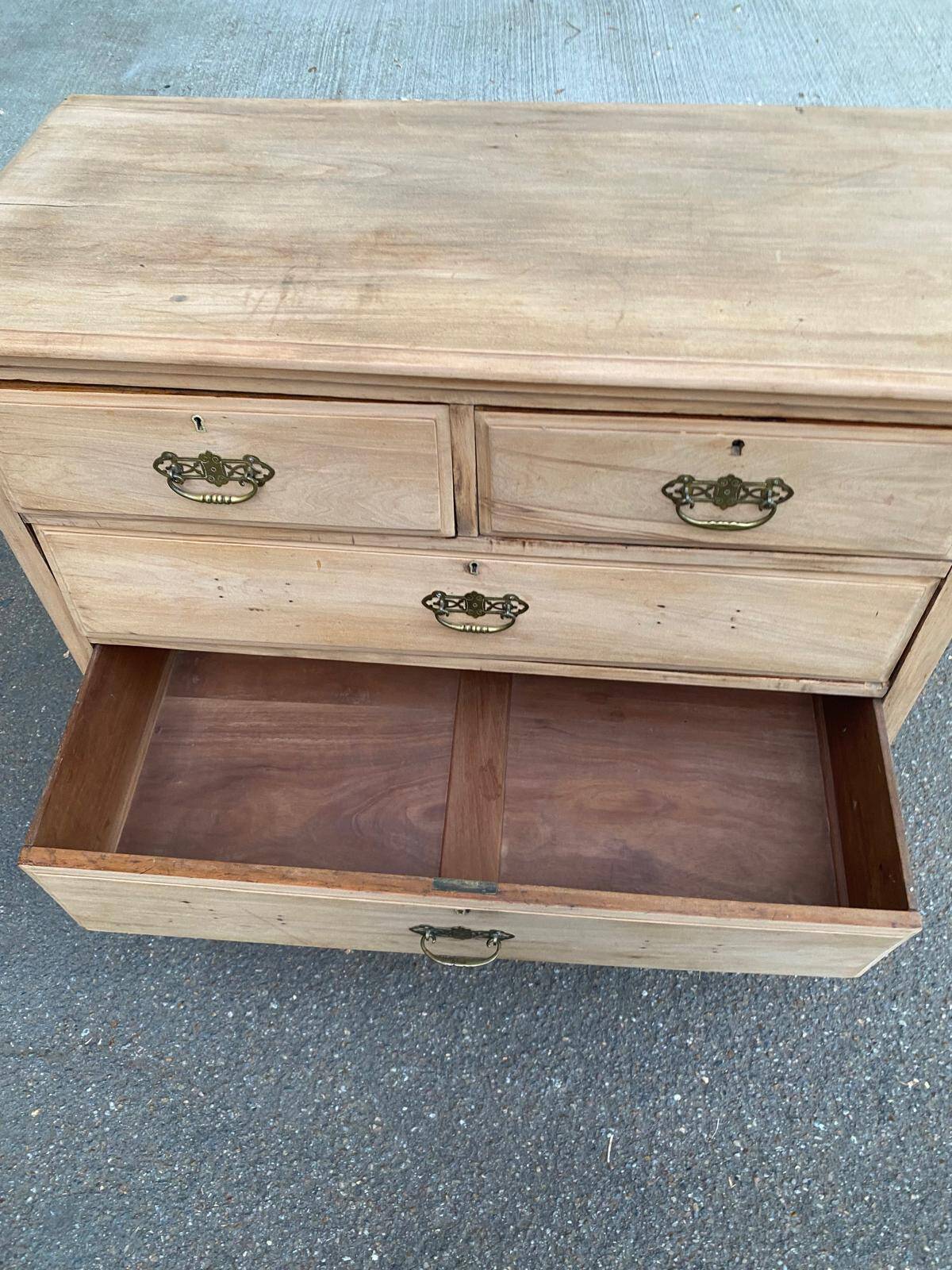 English stripped commode made of solid raw wood from the 19th century.
