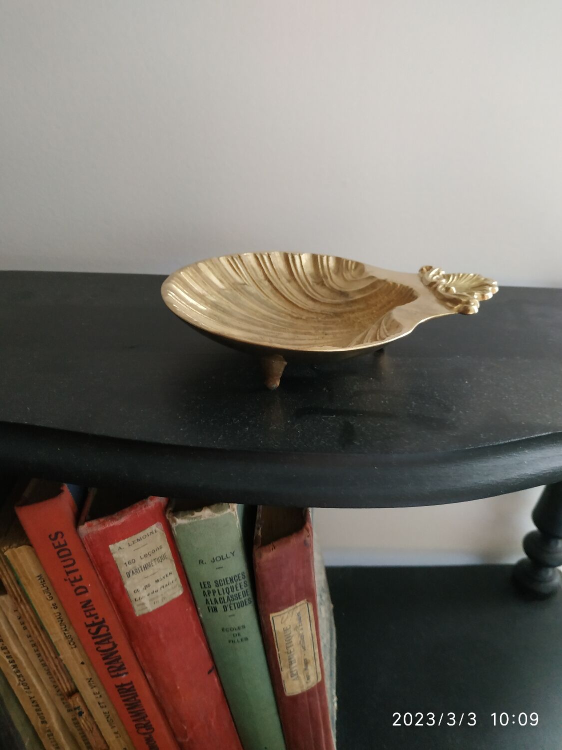 Empty brass pocket