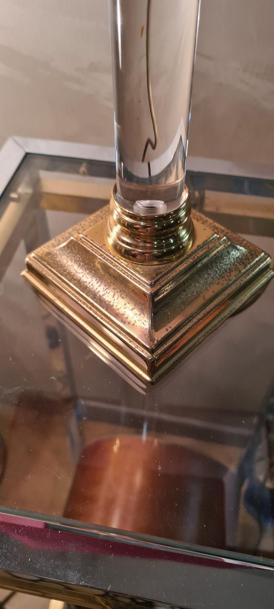 acrilic foot lamp 1950 has 70 trace on foot chrome gold pricked very well in its juice d epoque