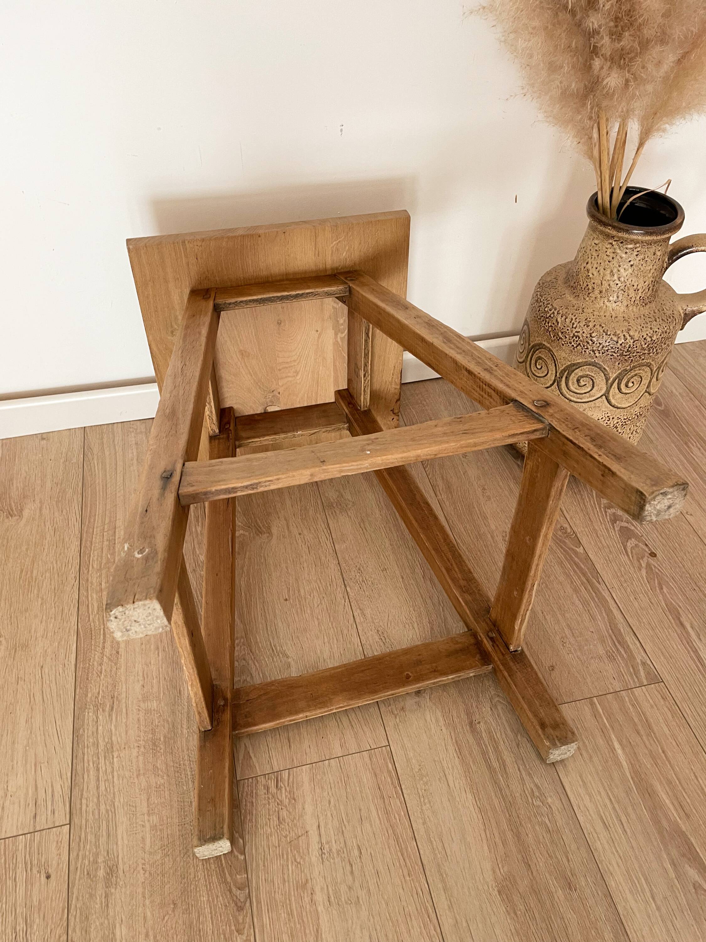 Tabouret ancien