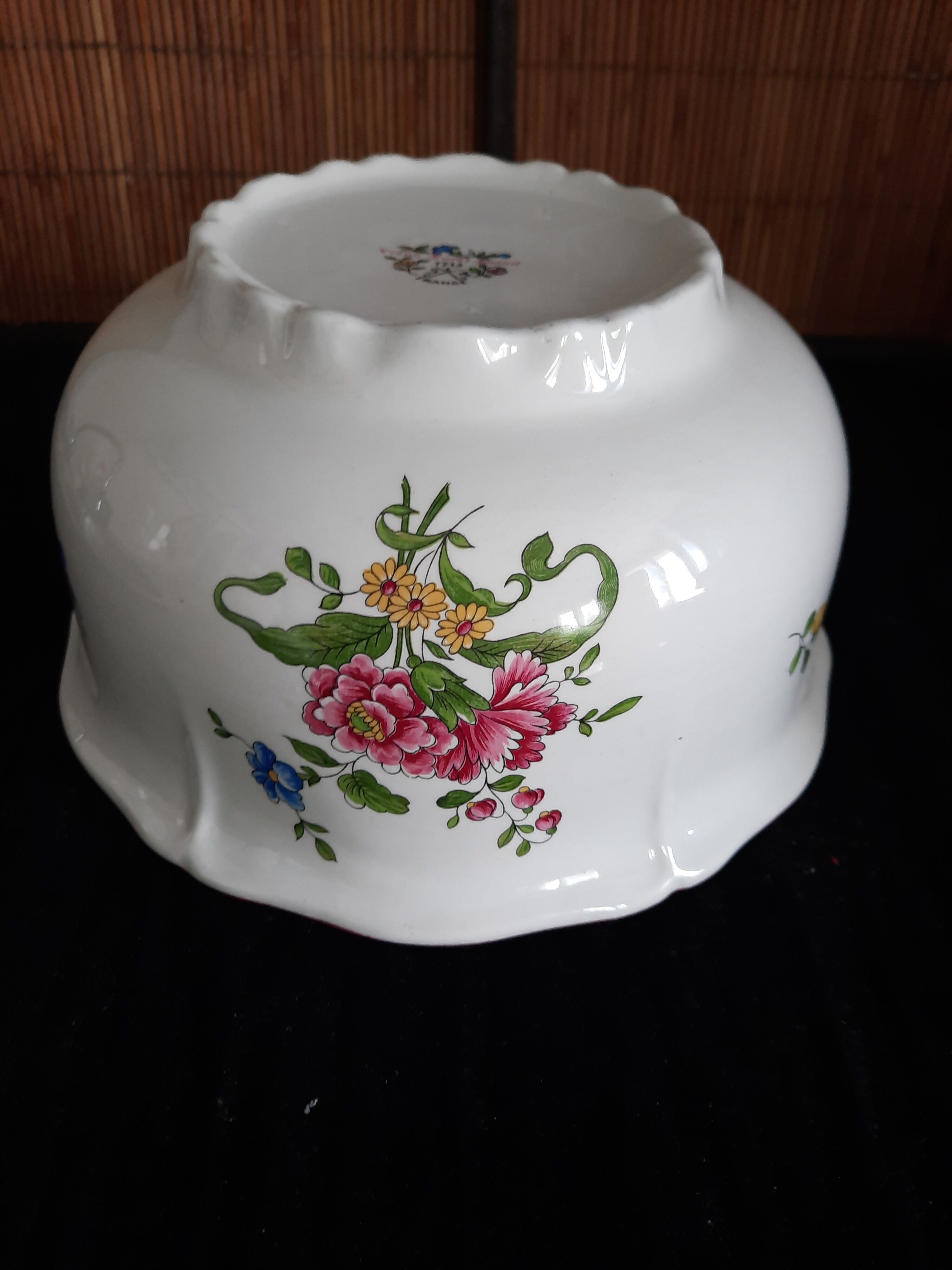 Ceramic salad bowl Old Saint-Amand – floral decoration – very good condition