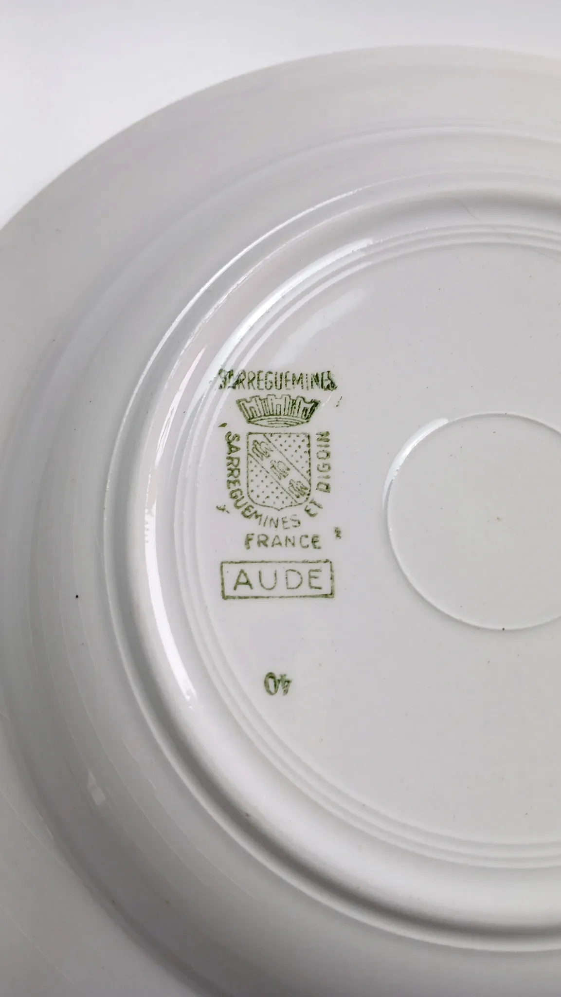 Digoin Sarreguemines 6 plates & a deep dish "Aude".