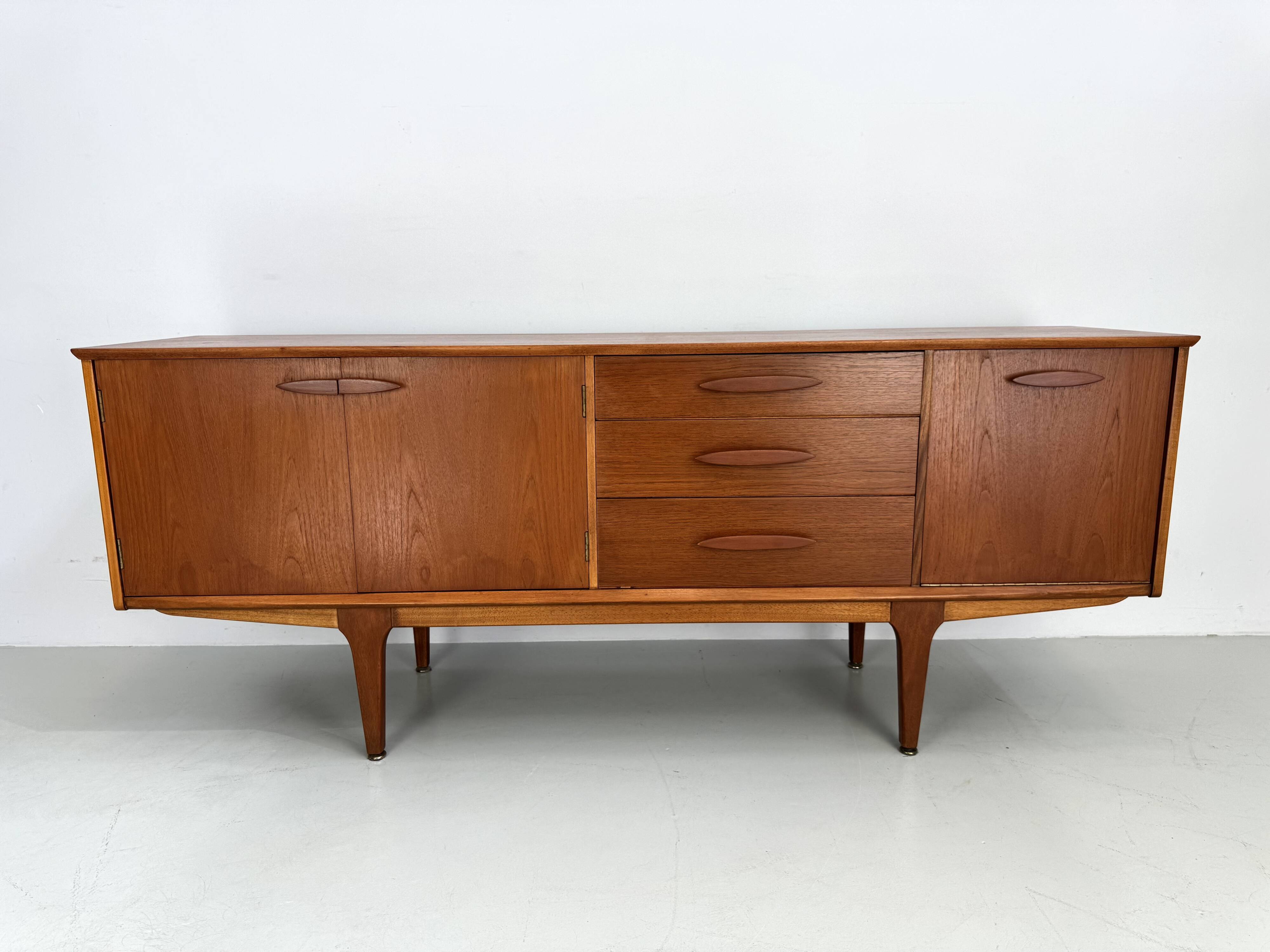 Vintage sideboard by Jentique from the 1960s.