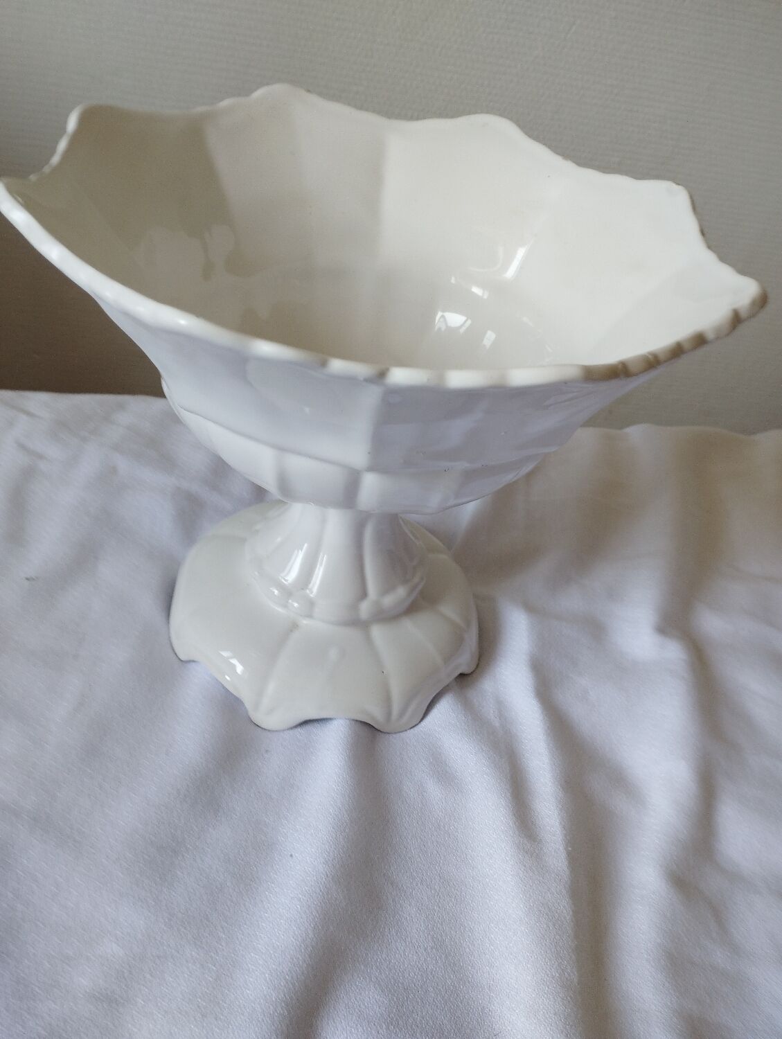 Very incense standing fruit cup