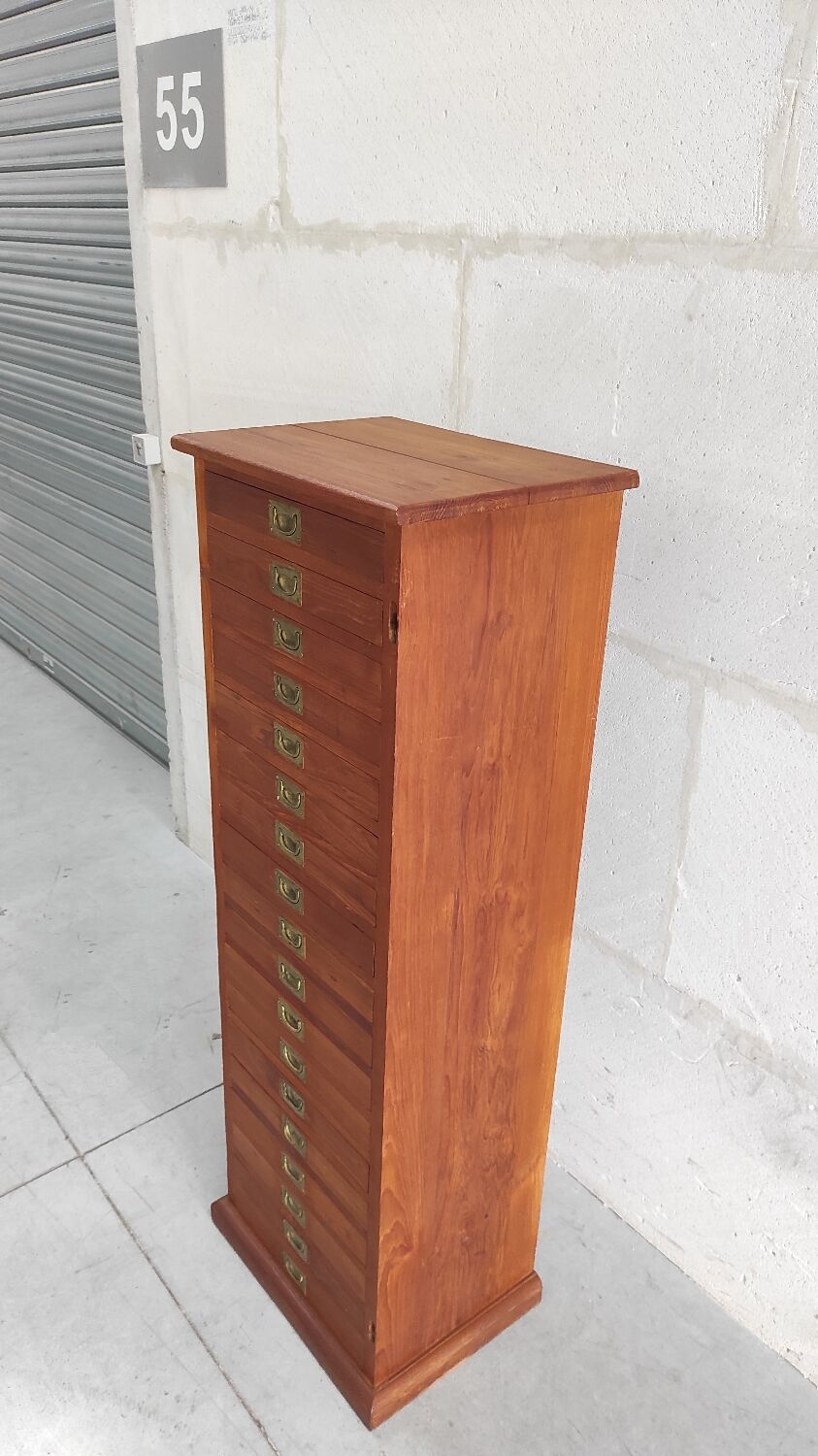 Trade furniture with drawers