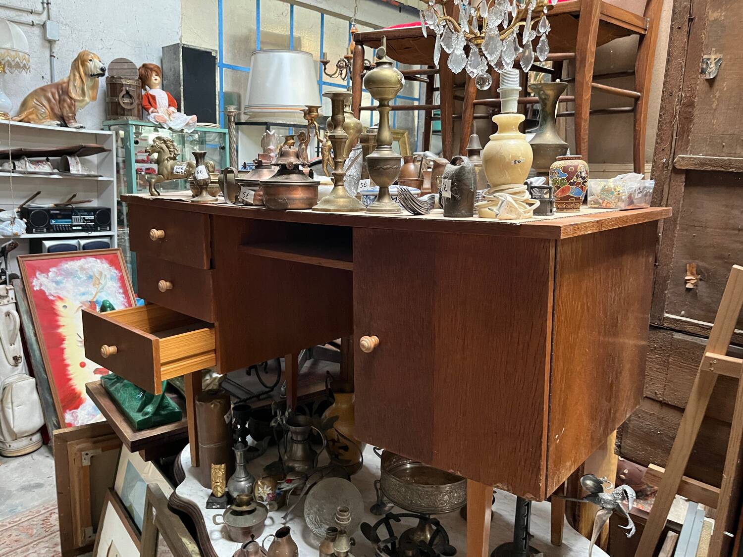 Vintage 1950s desk in light wood – compass base