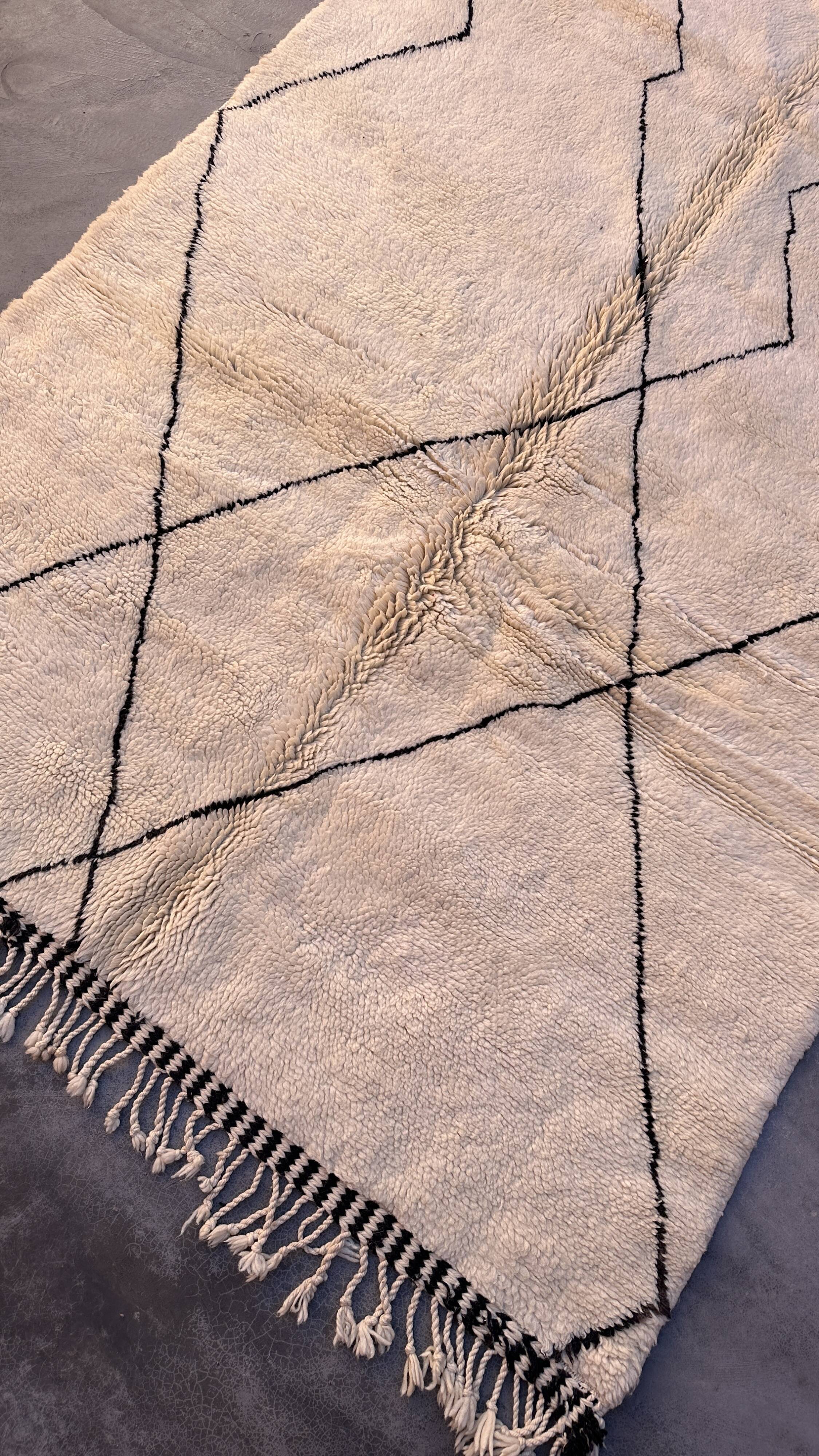Tapis Marocain Beni M'Rirt blanc - 174 x 301 cm