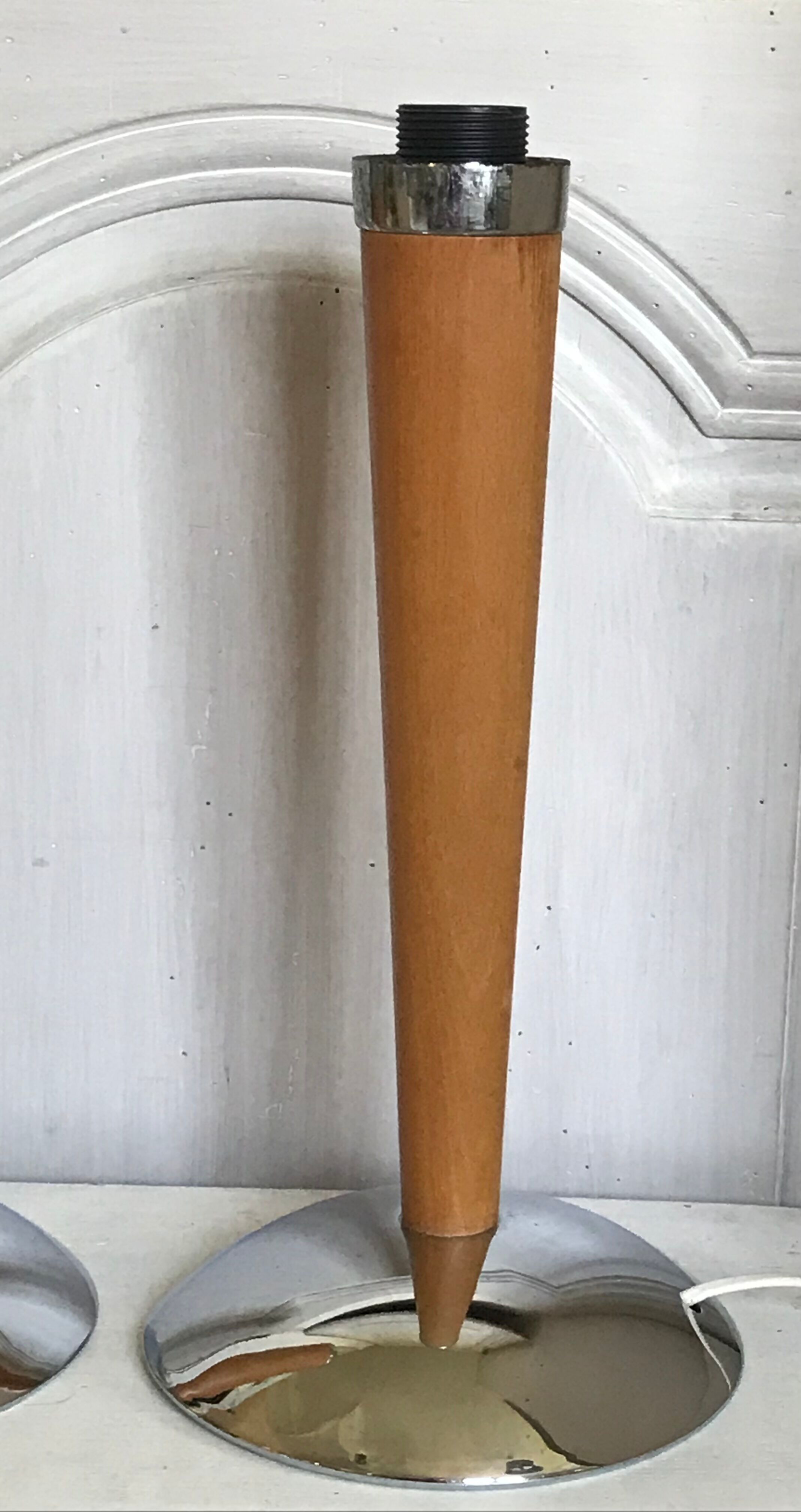 Vintage lamp stand