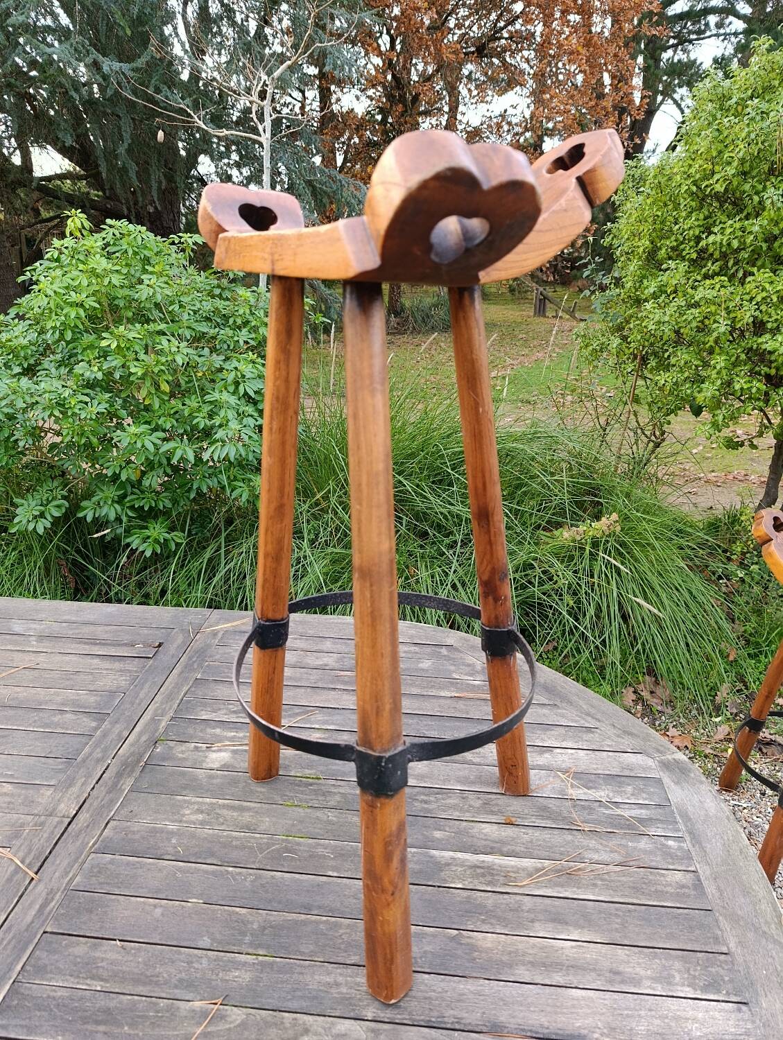2 tabourets espagnols tripode brutaliste chêne massif, 1960
