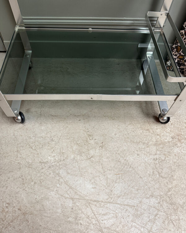 Desserte vintage 70s en métal chromé et verre fumé