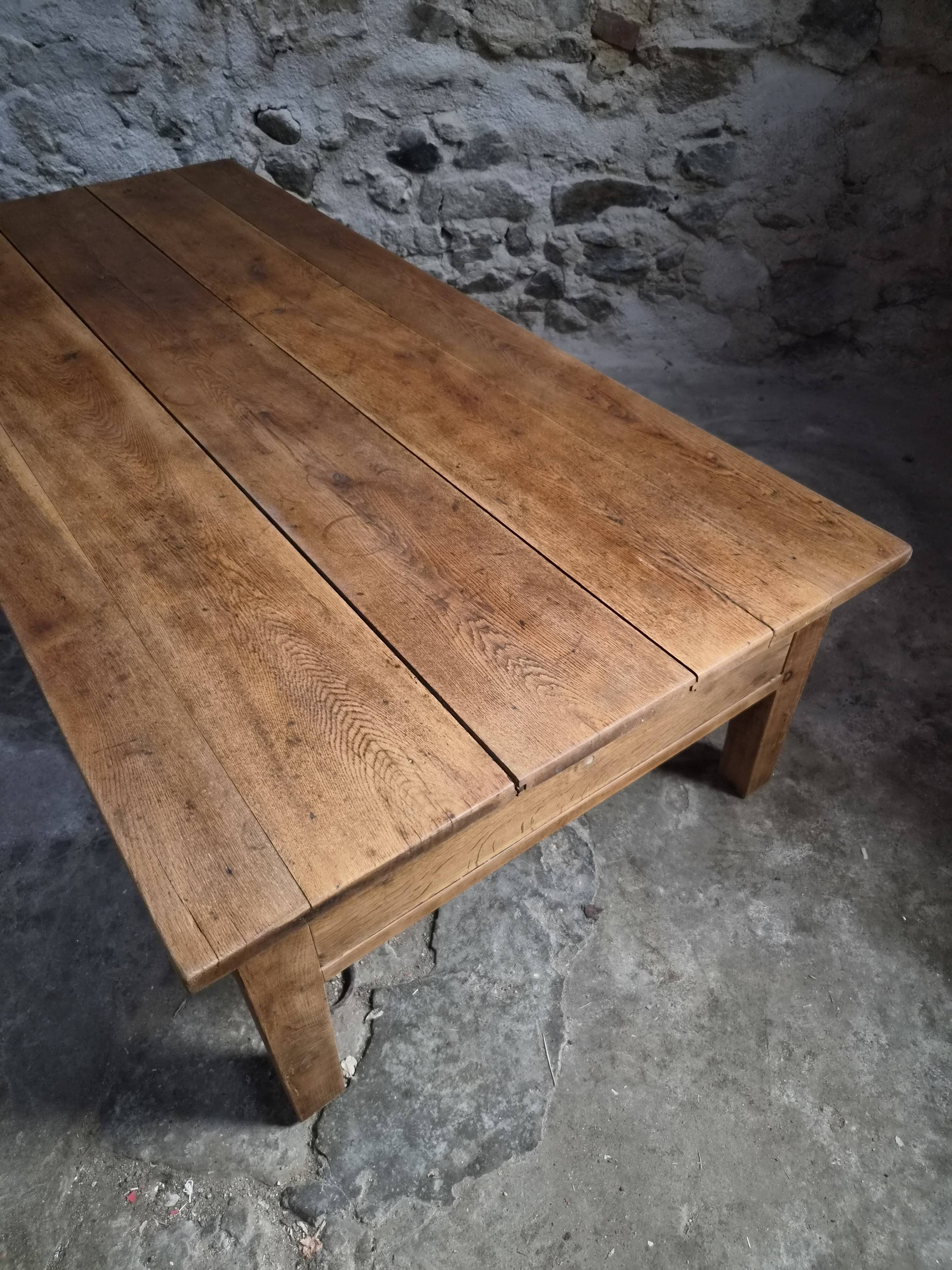 Table basse ancienne en chêne français – Table XXL de ferme du XIXe siècle