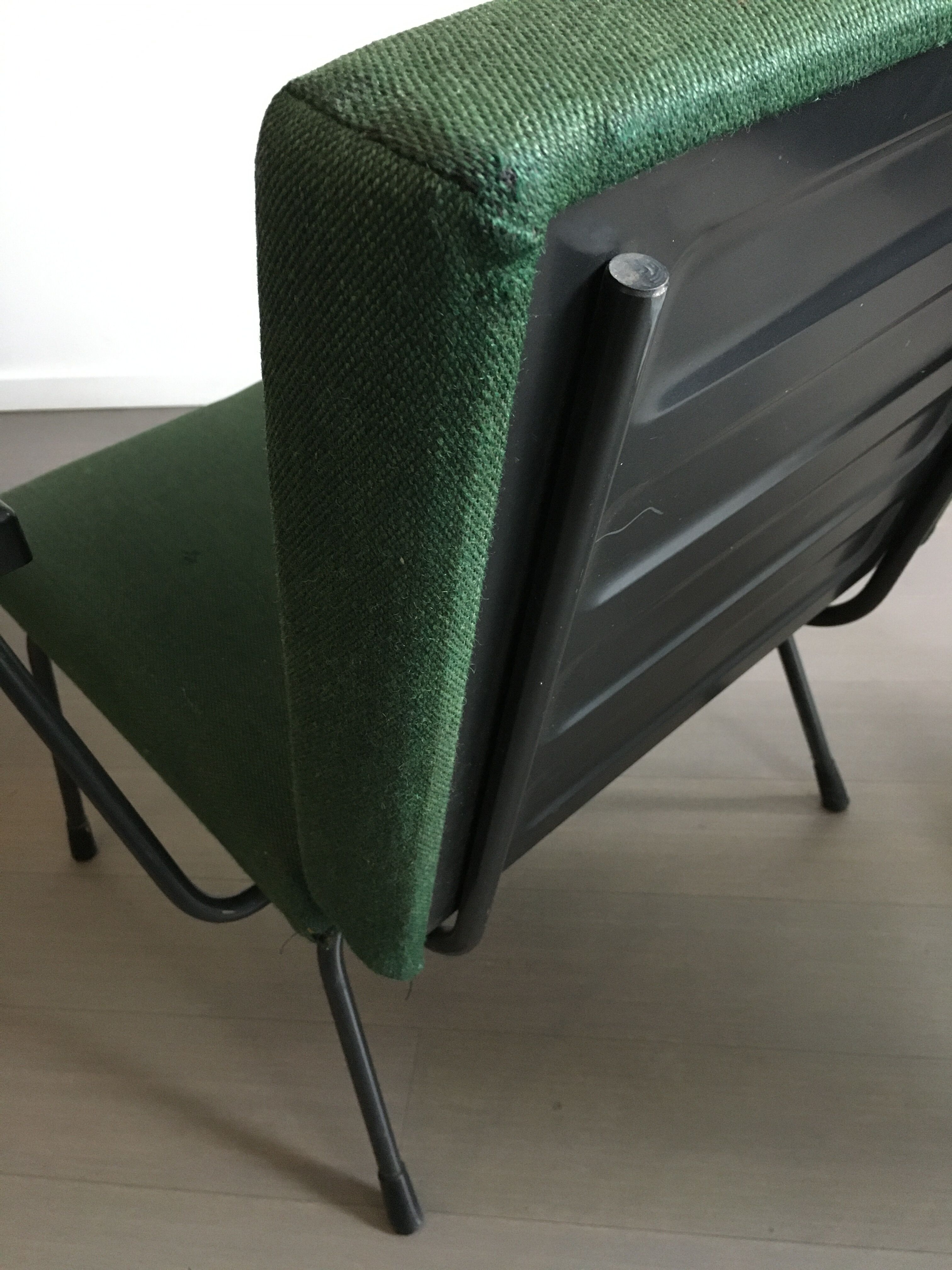 2 model 415/1401 by Wim Rietveld for Gispen 1960