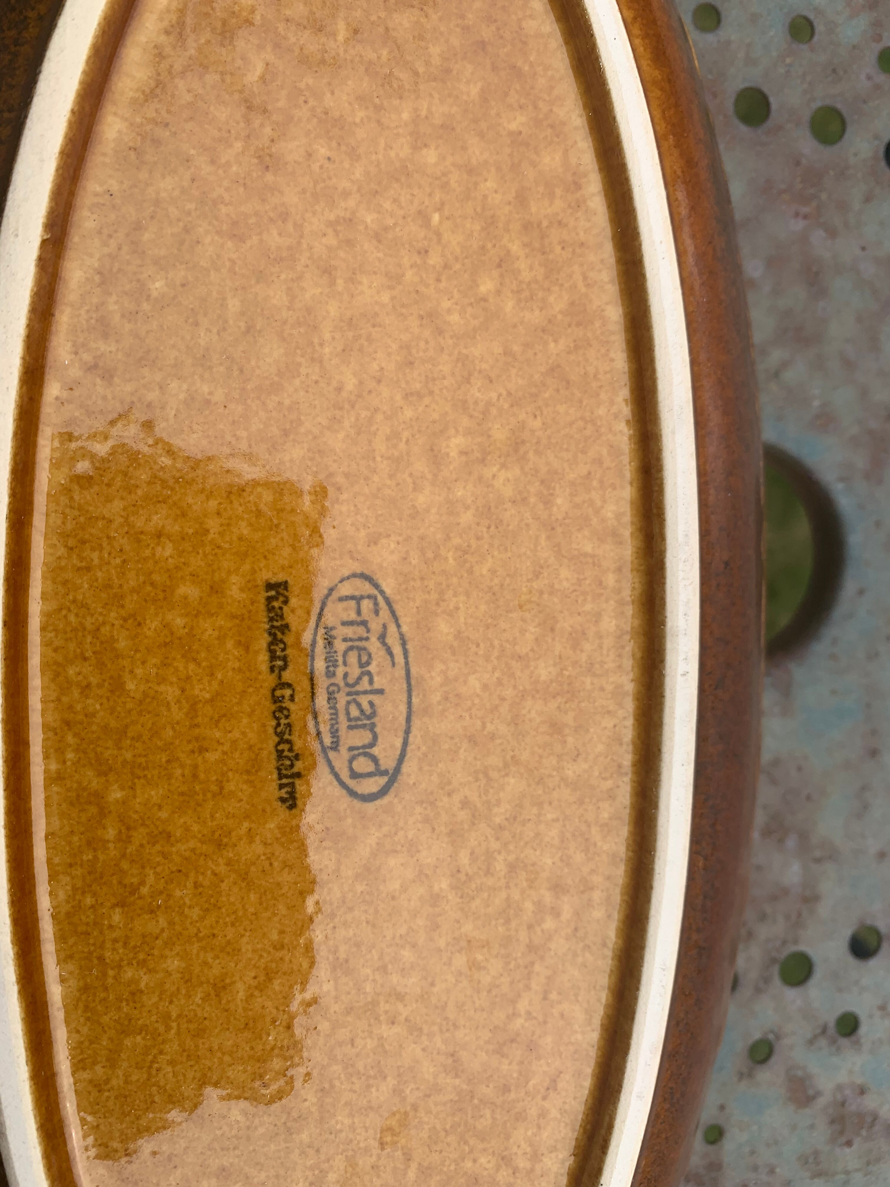 Glazed ceramic dish with fish pattern in relief friesbud melitta germany katen geschler 70