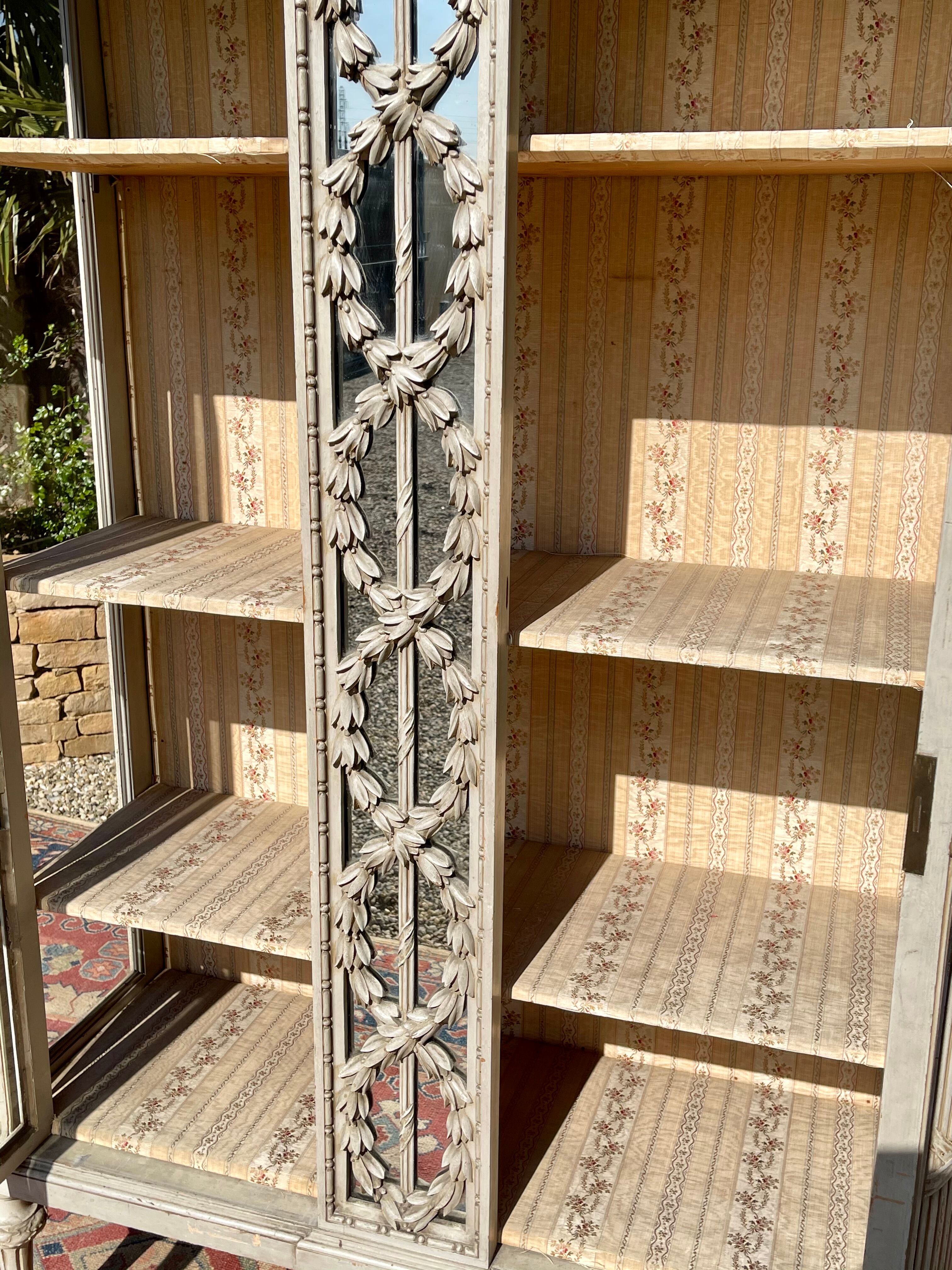 Laquered showcase Carved