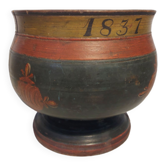 Russian wooden tobacco pot