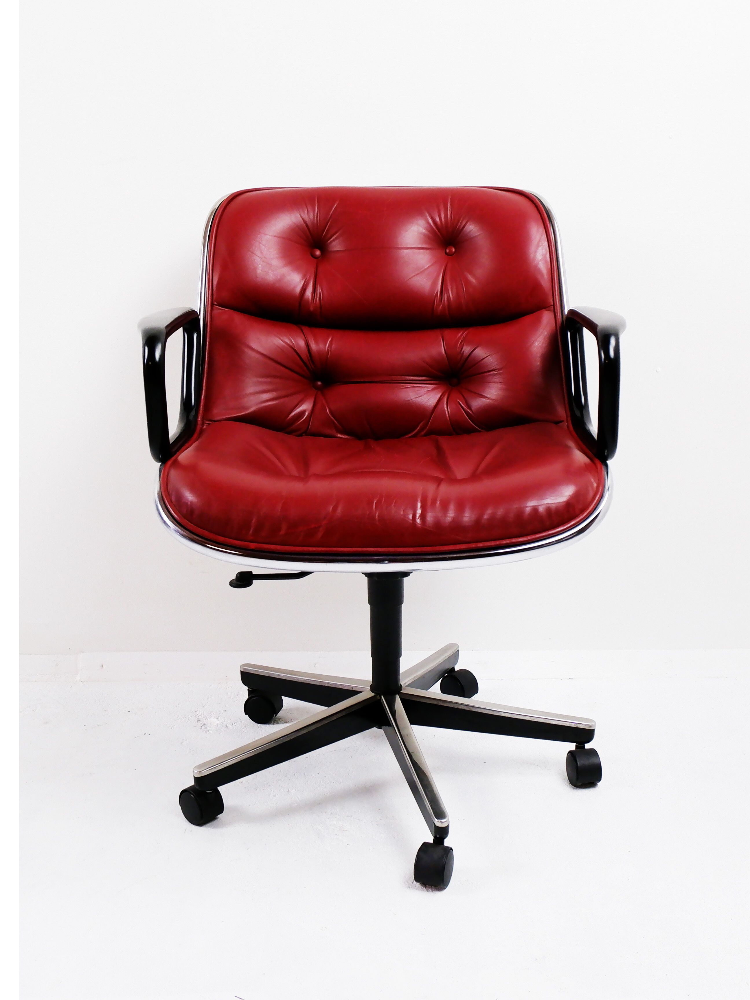 Office Chair by Charles Pollock for knoll
