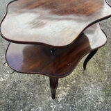 English tea serving table from the period.