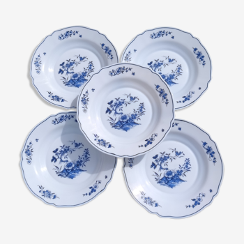 Ensemble de cinq assiettes arcopal