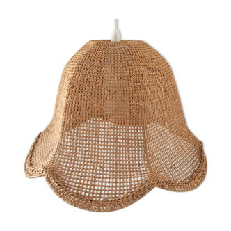 Hanging lamp in wicker
