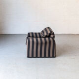 Set of 2 easy chairs 'Maralunga' by Vico Magistretti