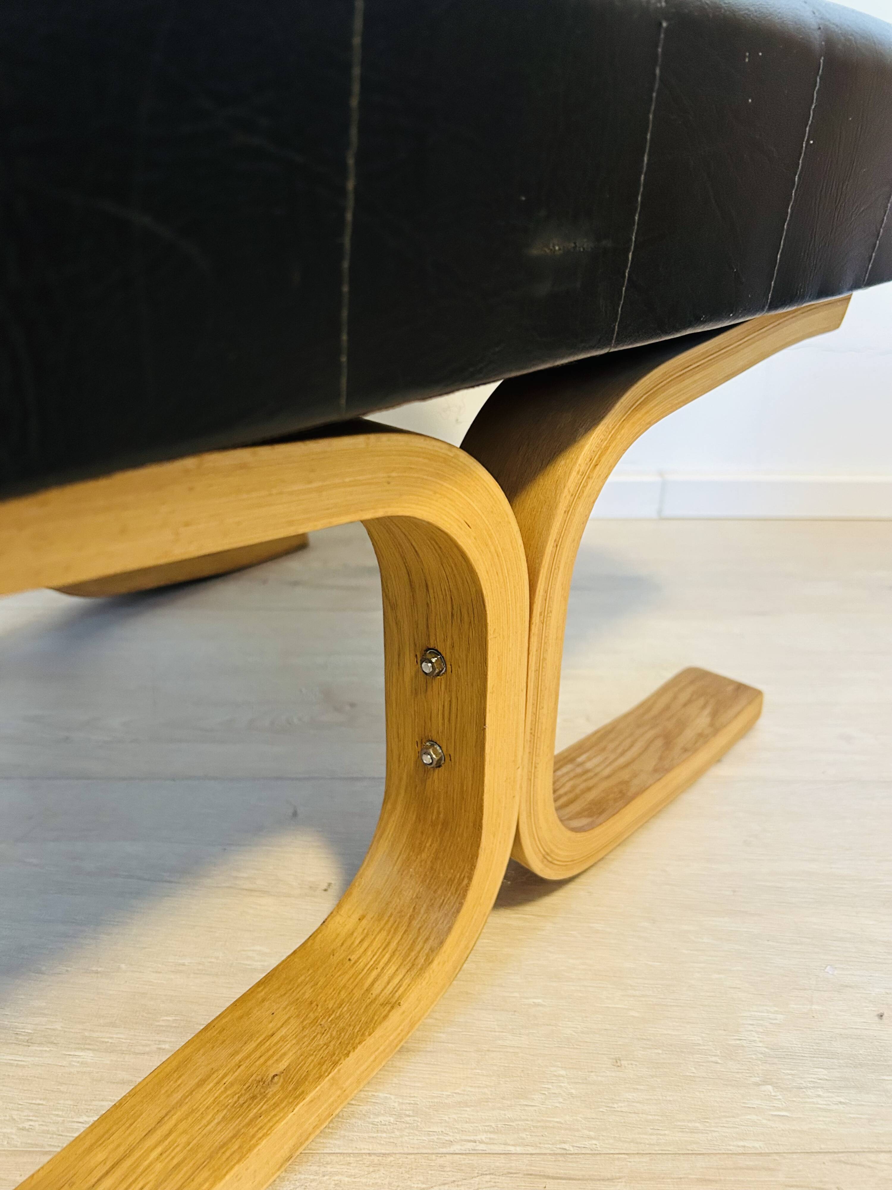 Lounge Armchair “Bratislava” by Ludvík Volak, Czechoslovakia 1970’s