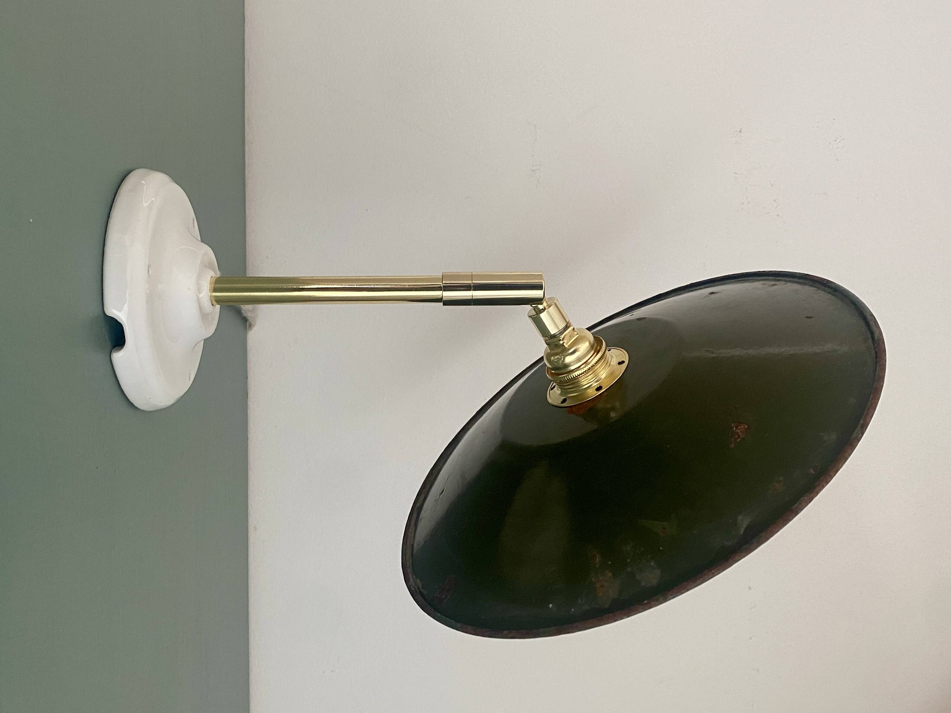 Vintage green enamelled sheet metal wall lamp shade - 3 -