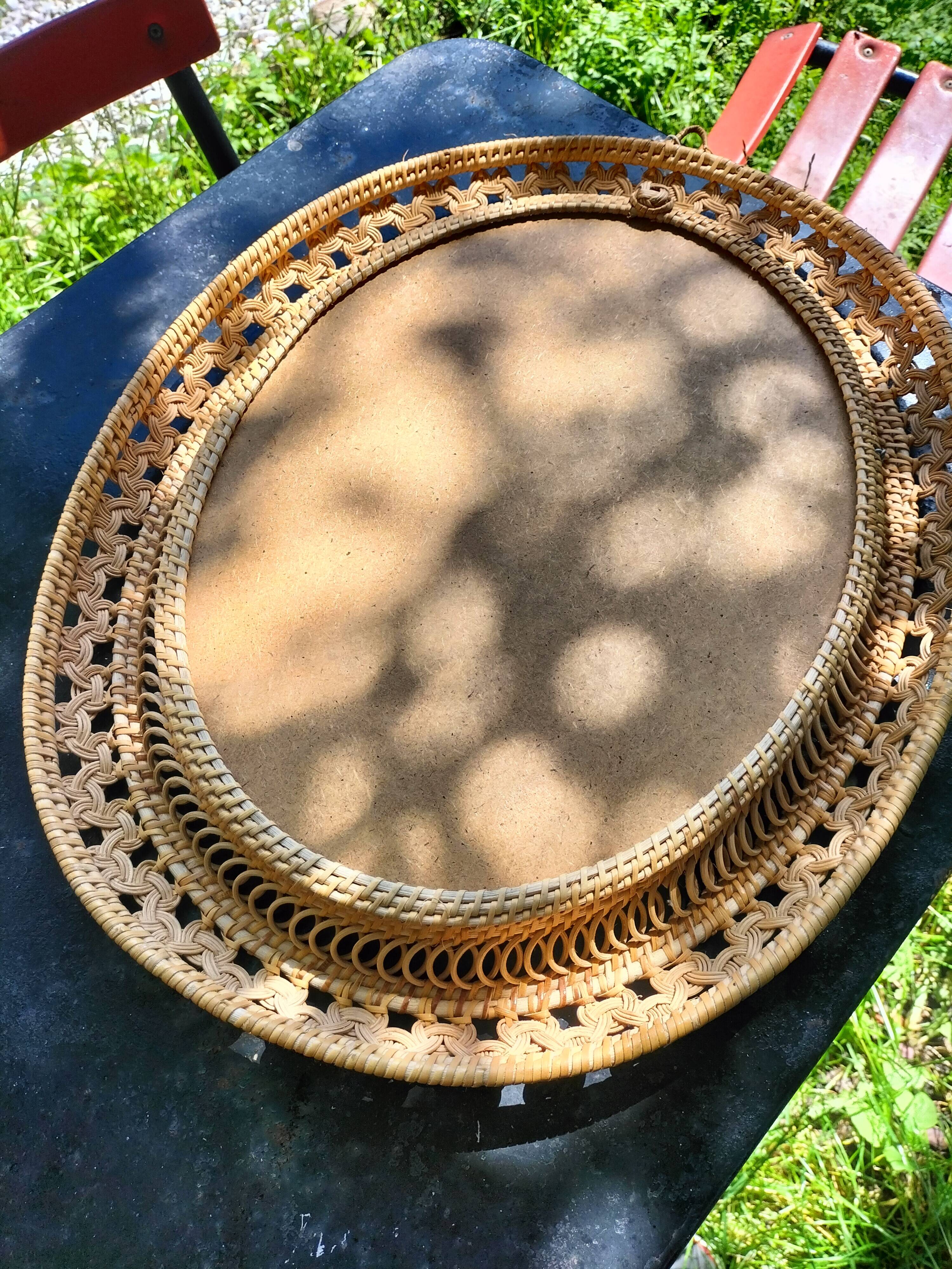 Oval rattan mirror