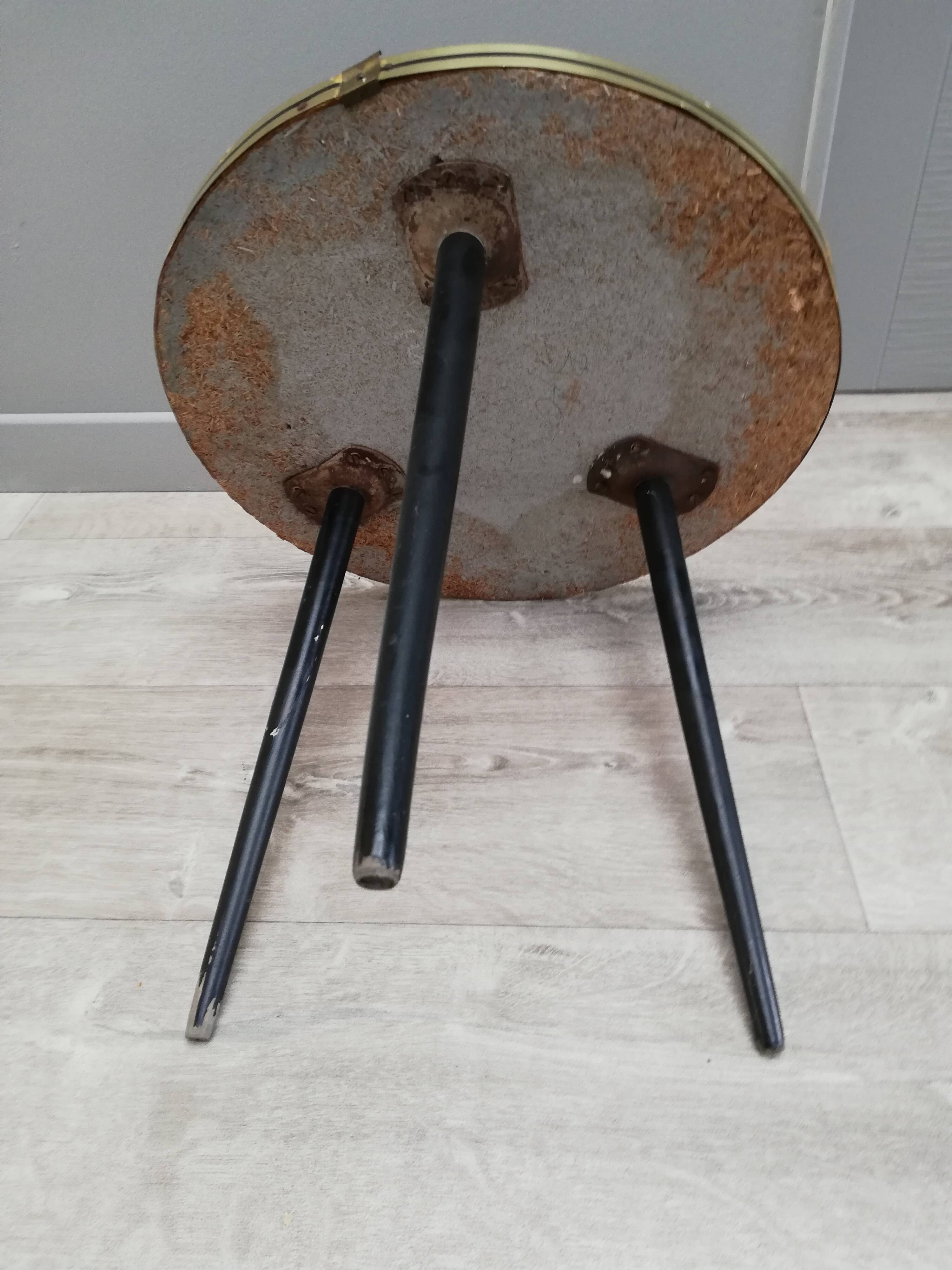 Table d'appoint tripode pieds compas avec plateau et vitrine en verre, vintage