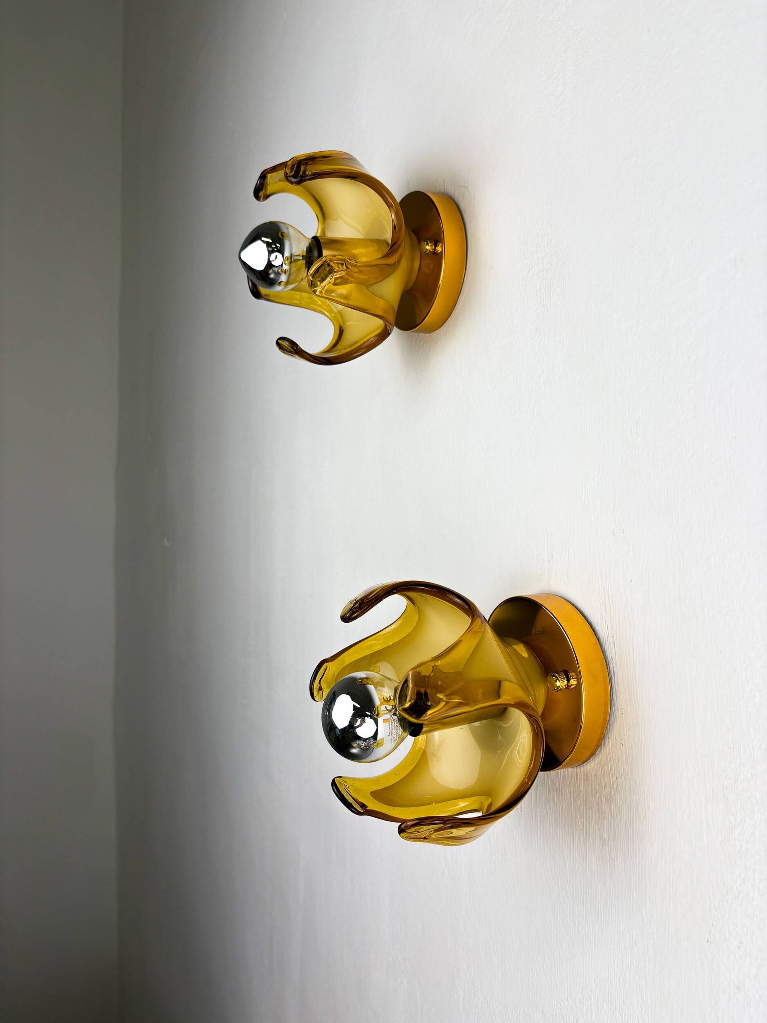 Pair of Carlo Nason wall lights for Mazzega Murano, blown Murano glass orange I