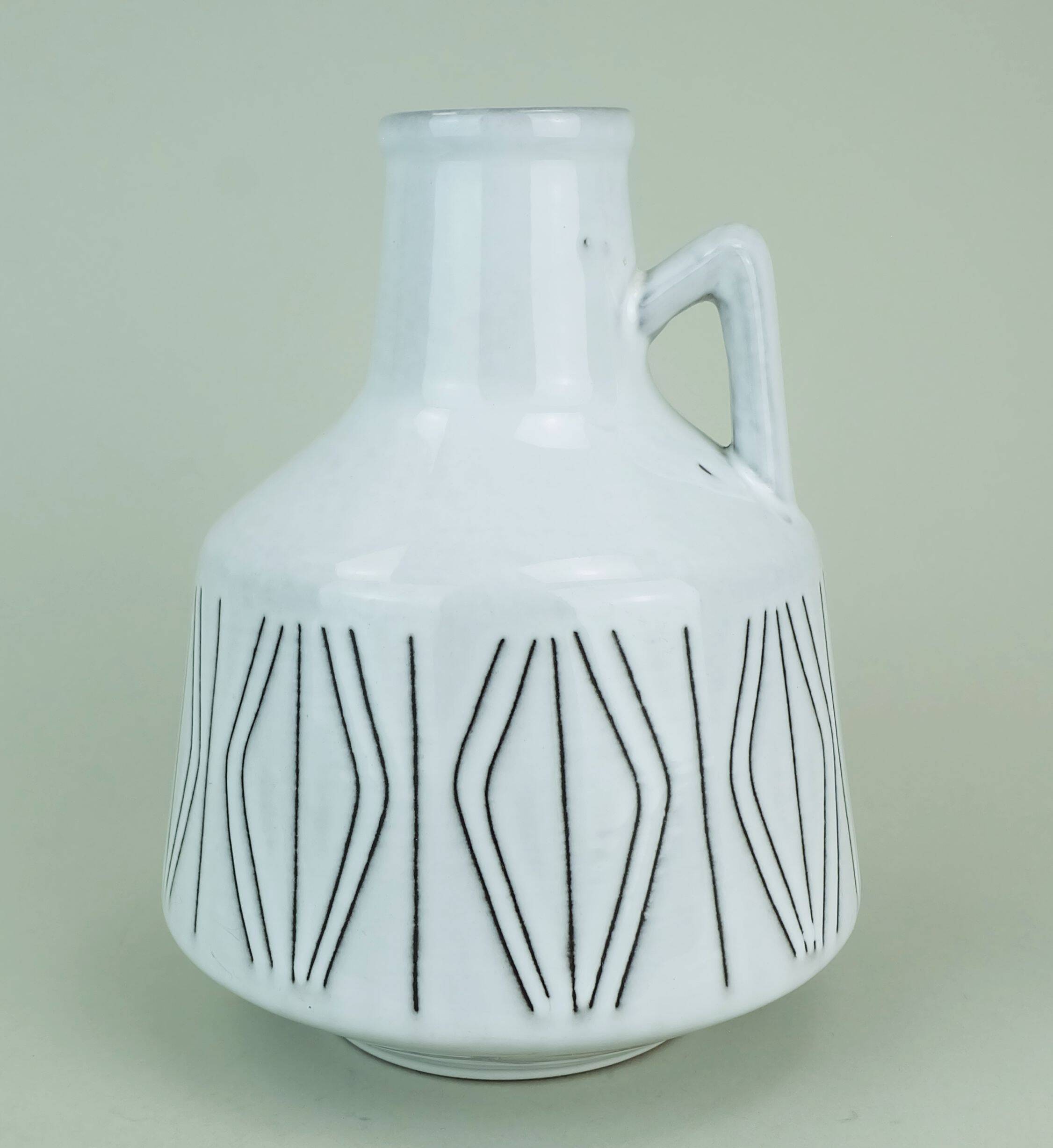 Ilkra  vase white glaze abstract sgraffito decor model no. 2007/20 50s/60s