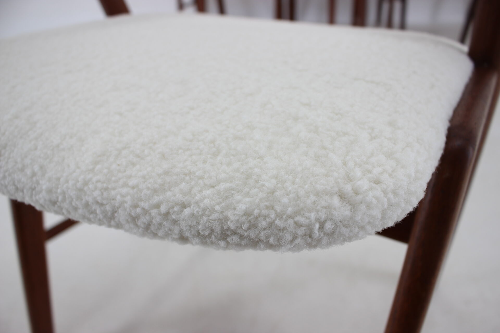 6 chairs in sheepskin fabric upholstery denmark
