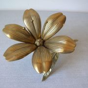 Ancient bronze flower 6 petals in ashtray