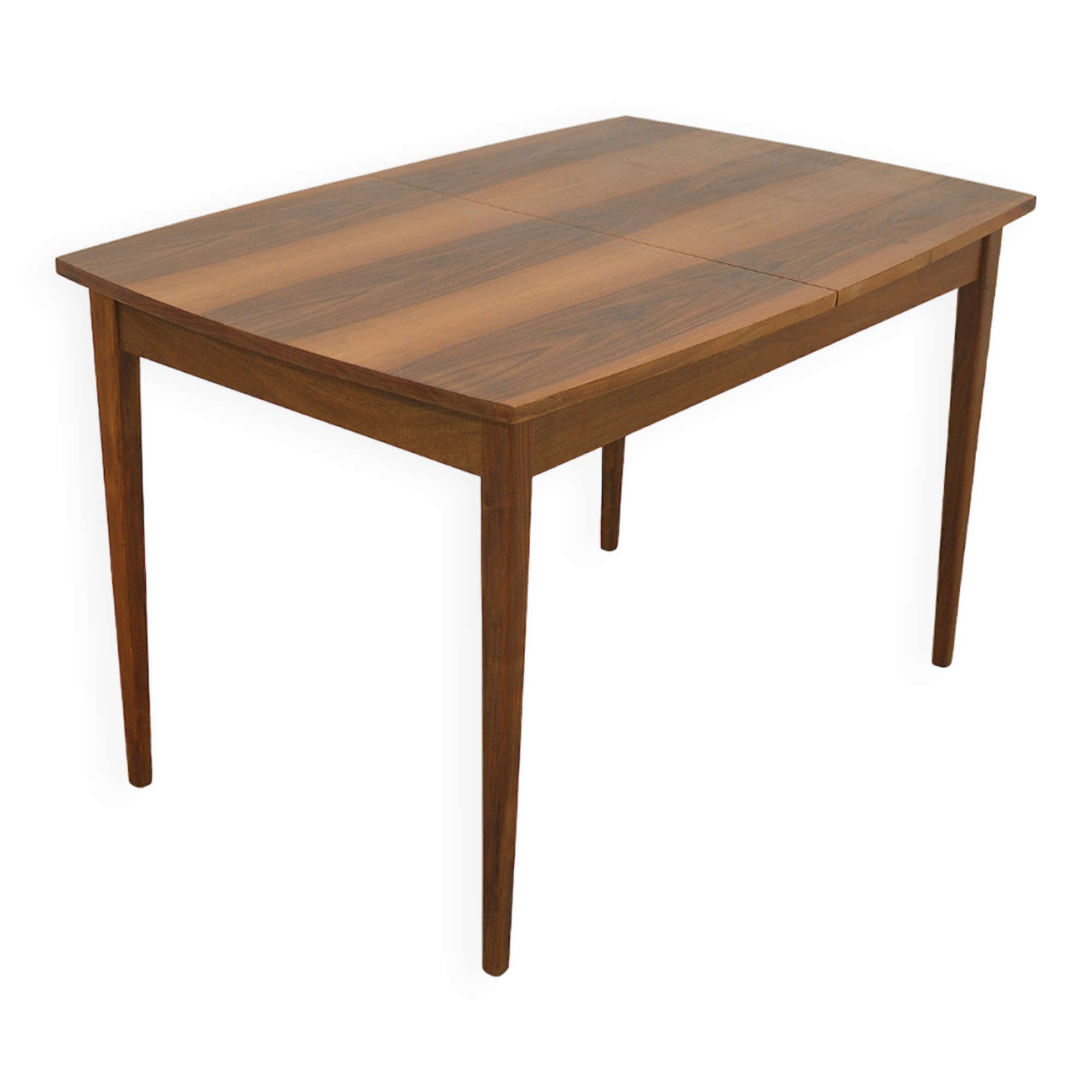 Table à manger pliante en noyer entièrement rénovée, années 1970, Tchécoslovaquie