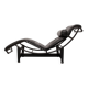Chaise longue LC 4 Cassina Le Corbusier cuir noir