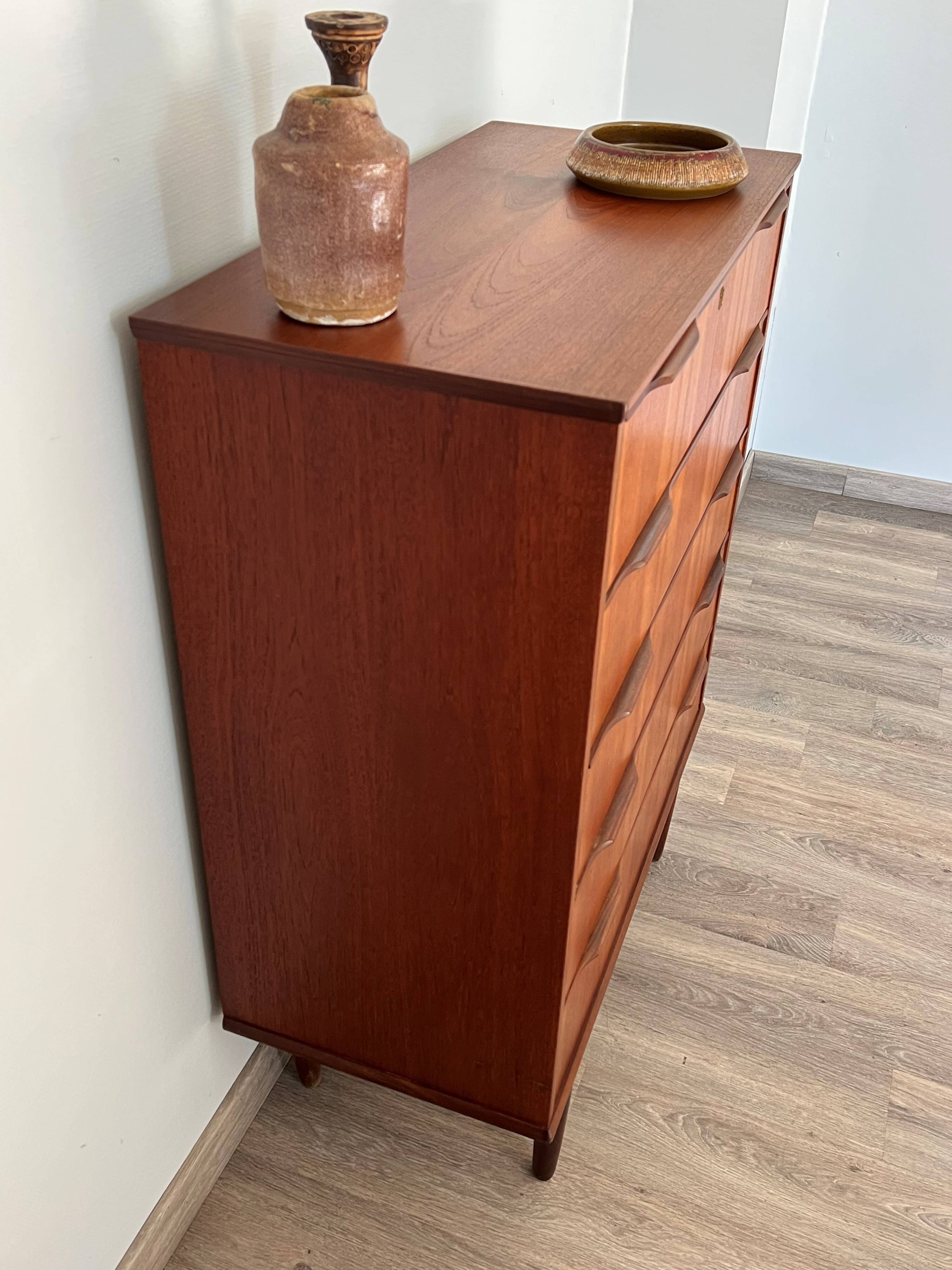Scandinavian teak chest of drawers (from Denmark)