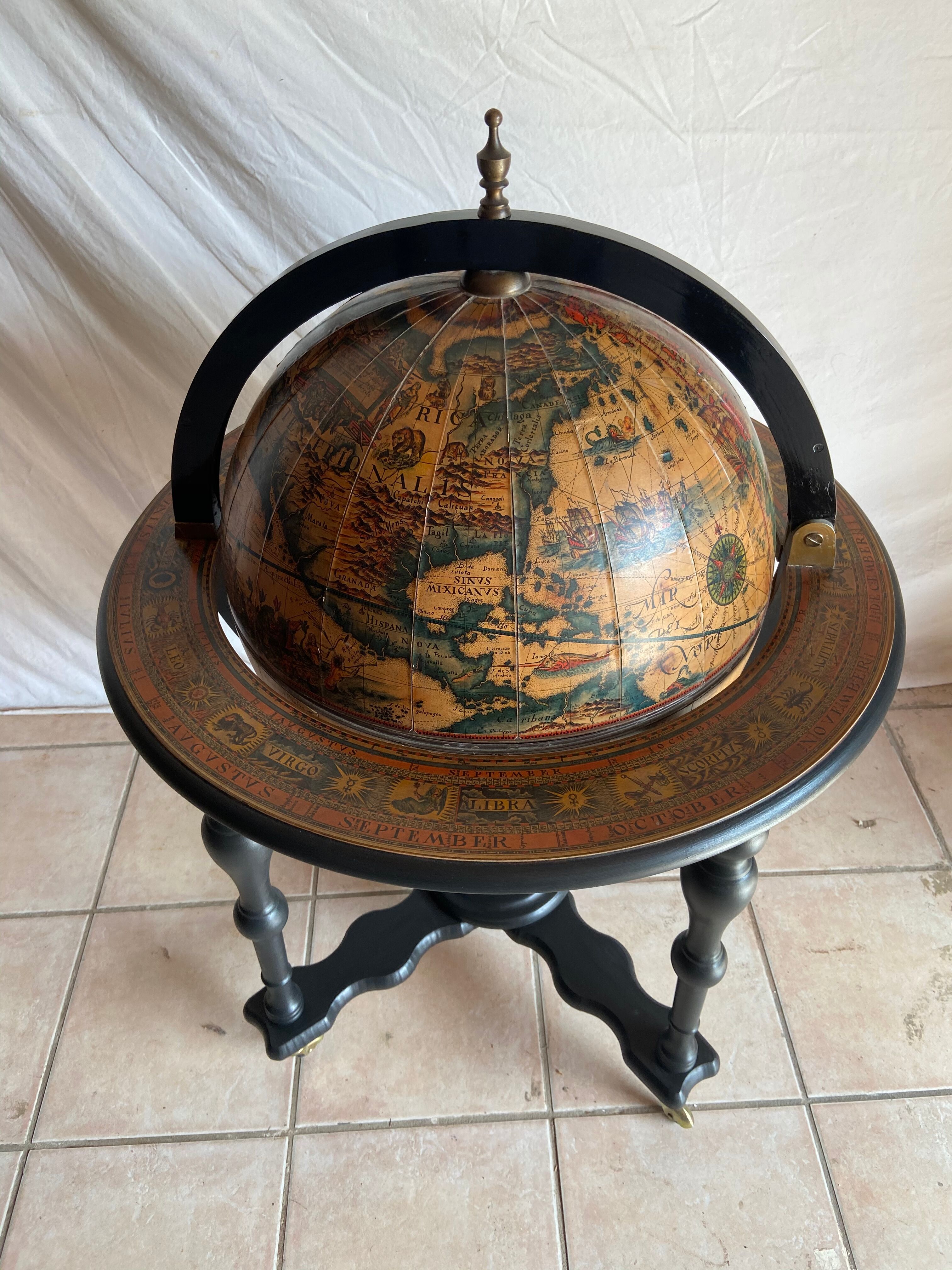 Vintage bar world map Italy 1970