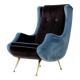 Fauteuil à dossier haut des années 1950, retapissé en velours bleu et mauve