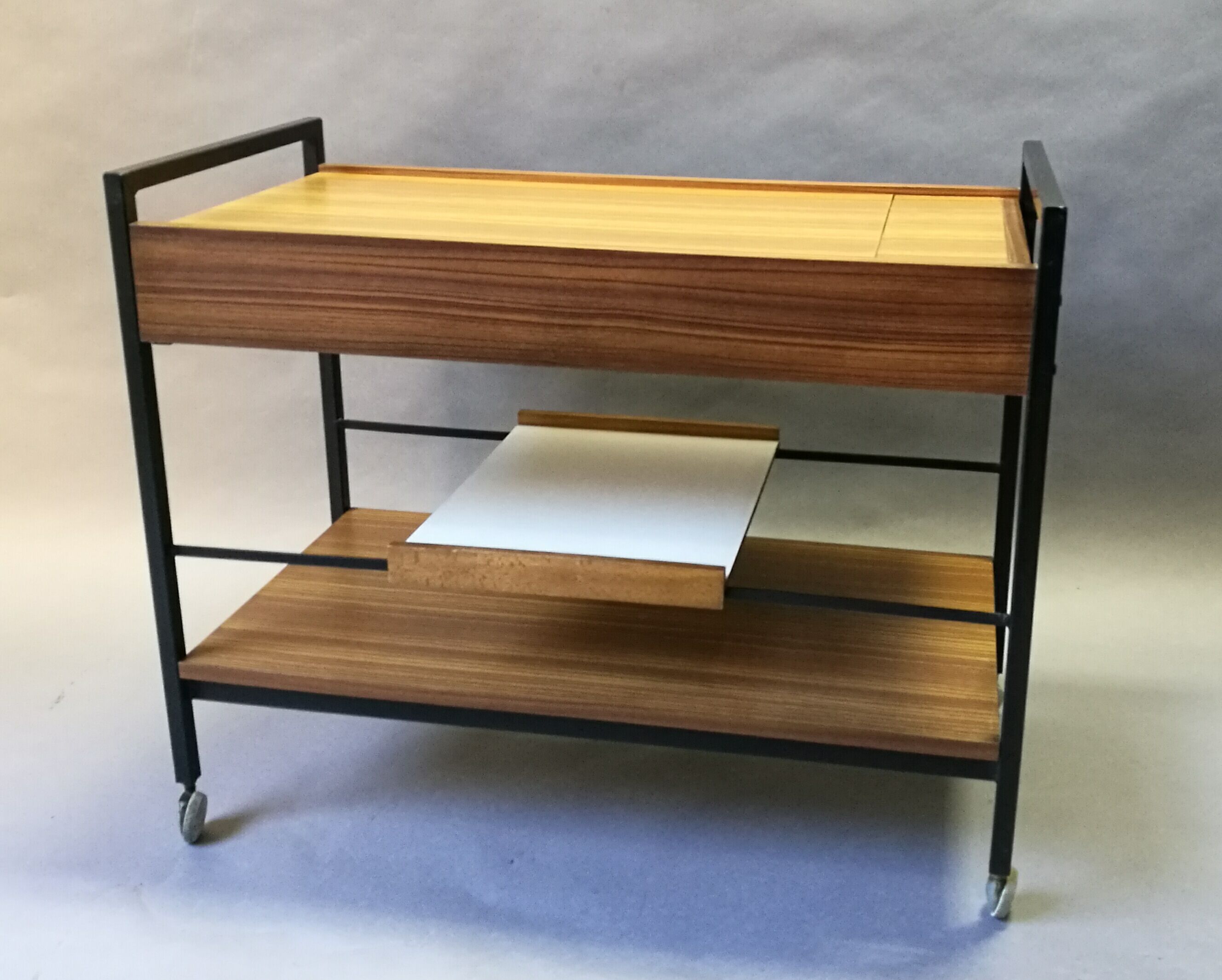 Serving bar design 60s french