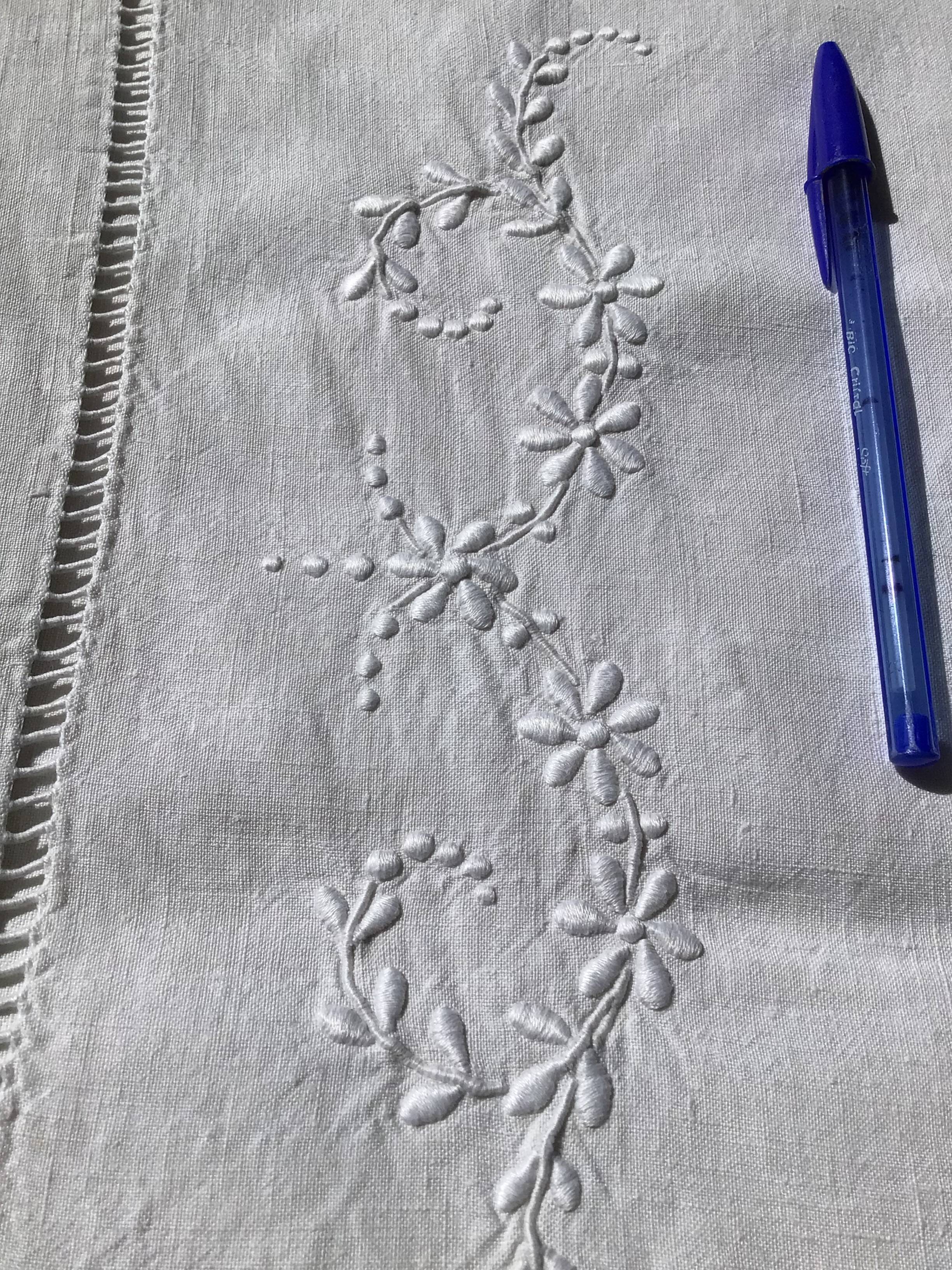 MC diamond double sheet with flower garlands