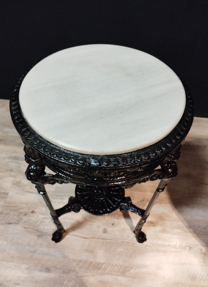 Pair of cast iron pedestal tables XIXth