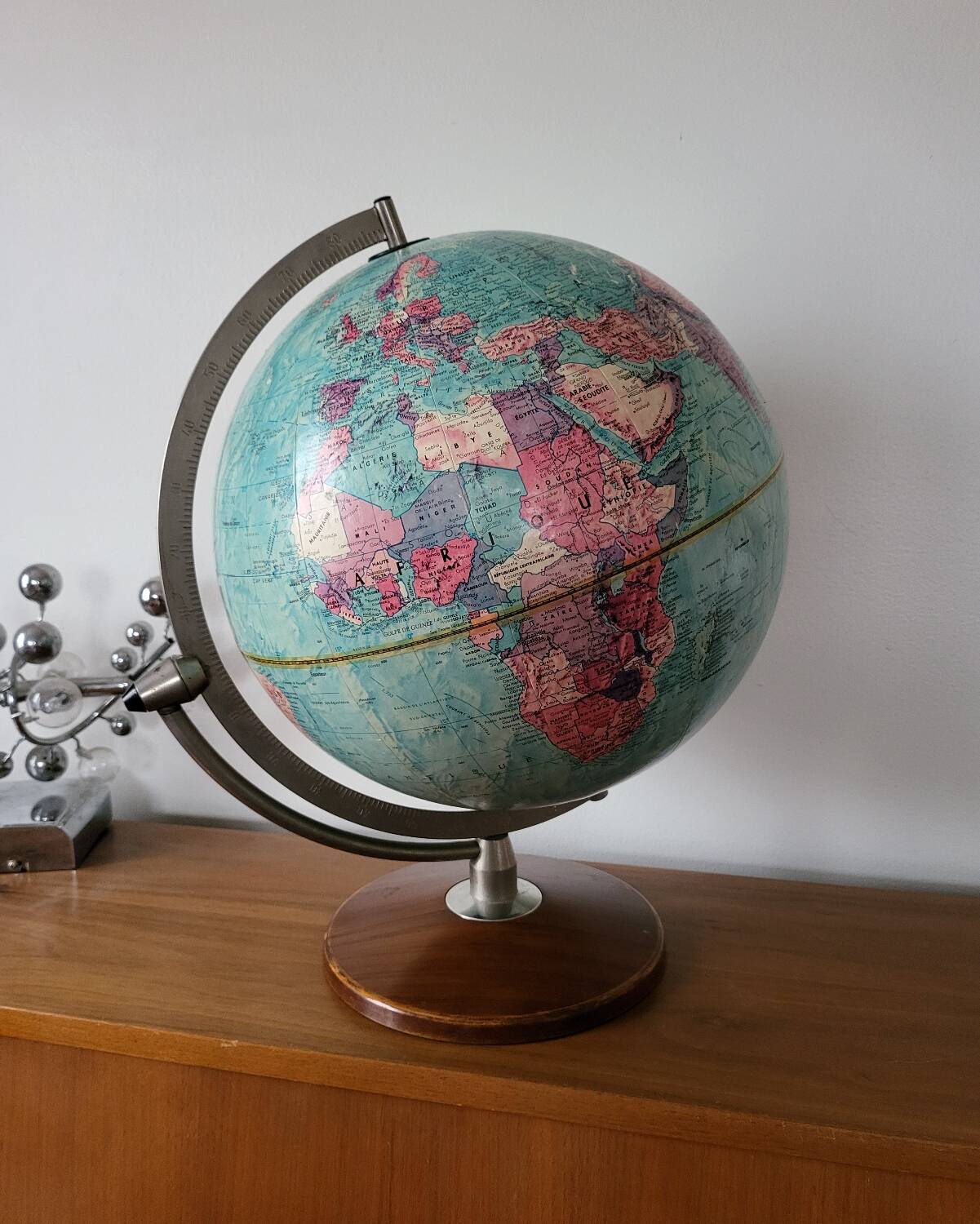 Earth globe scan stereo globe relief