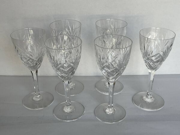 6 verres à vin rouge en cristal de Saint Louis