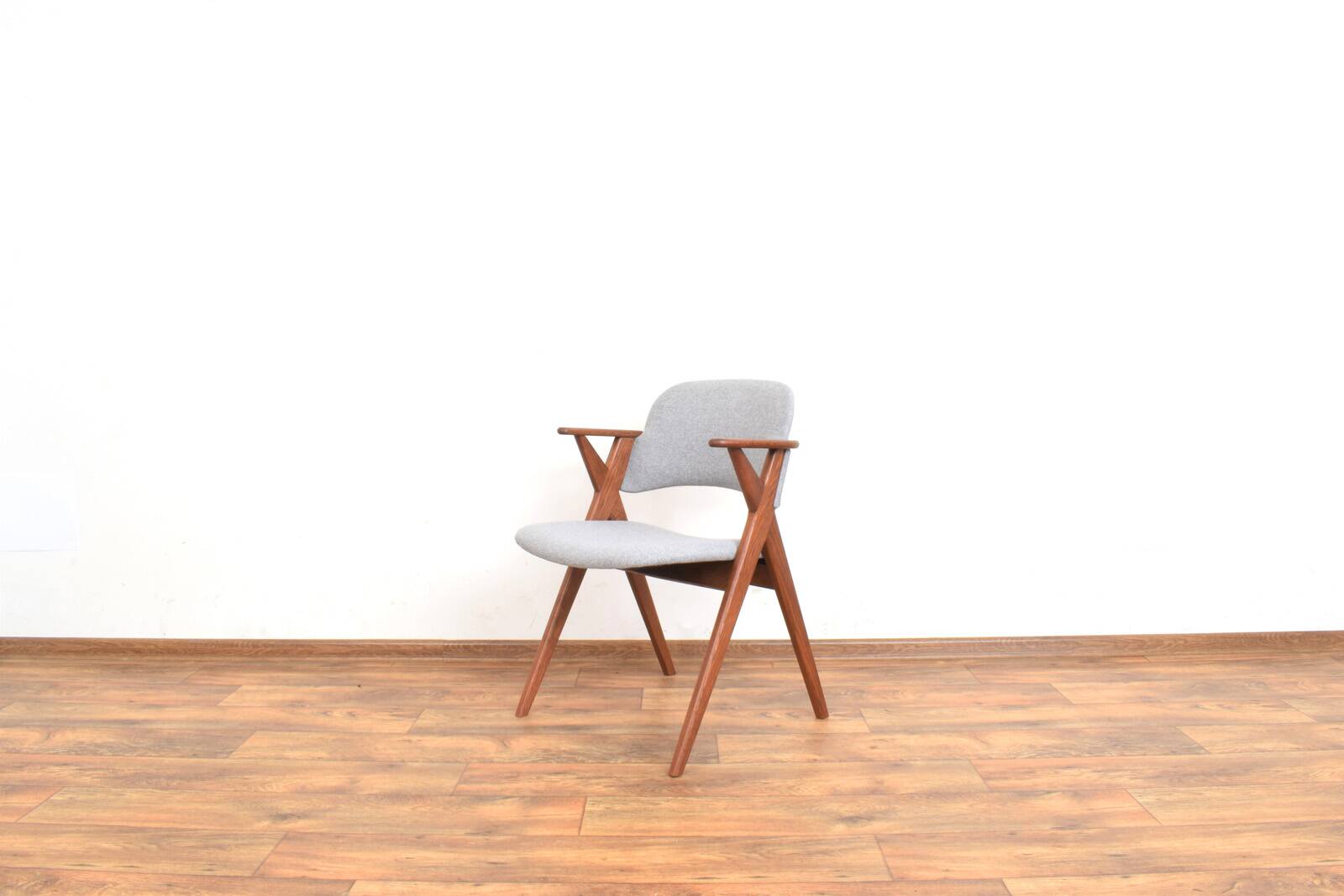 Mid-Century Swedish Oak Dining Chair from Broderna Johansson, 1960s.