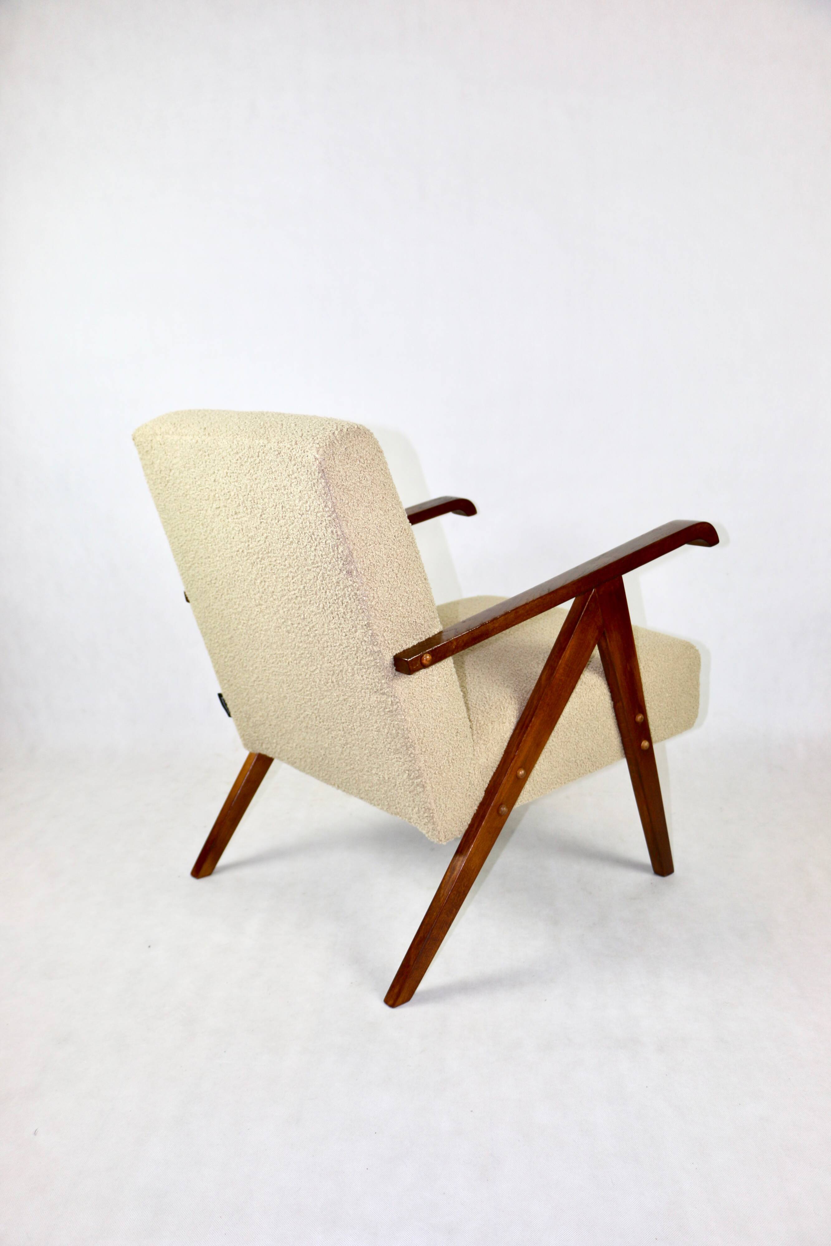 Vintage Beige Boucle Armchair in Style of Var B310, 1970s