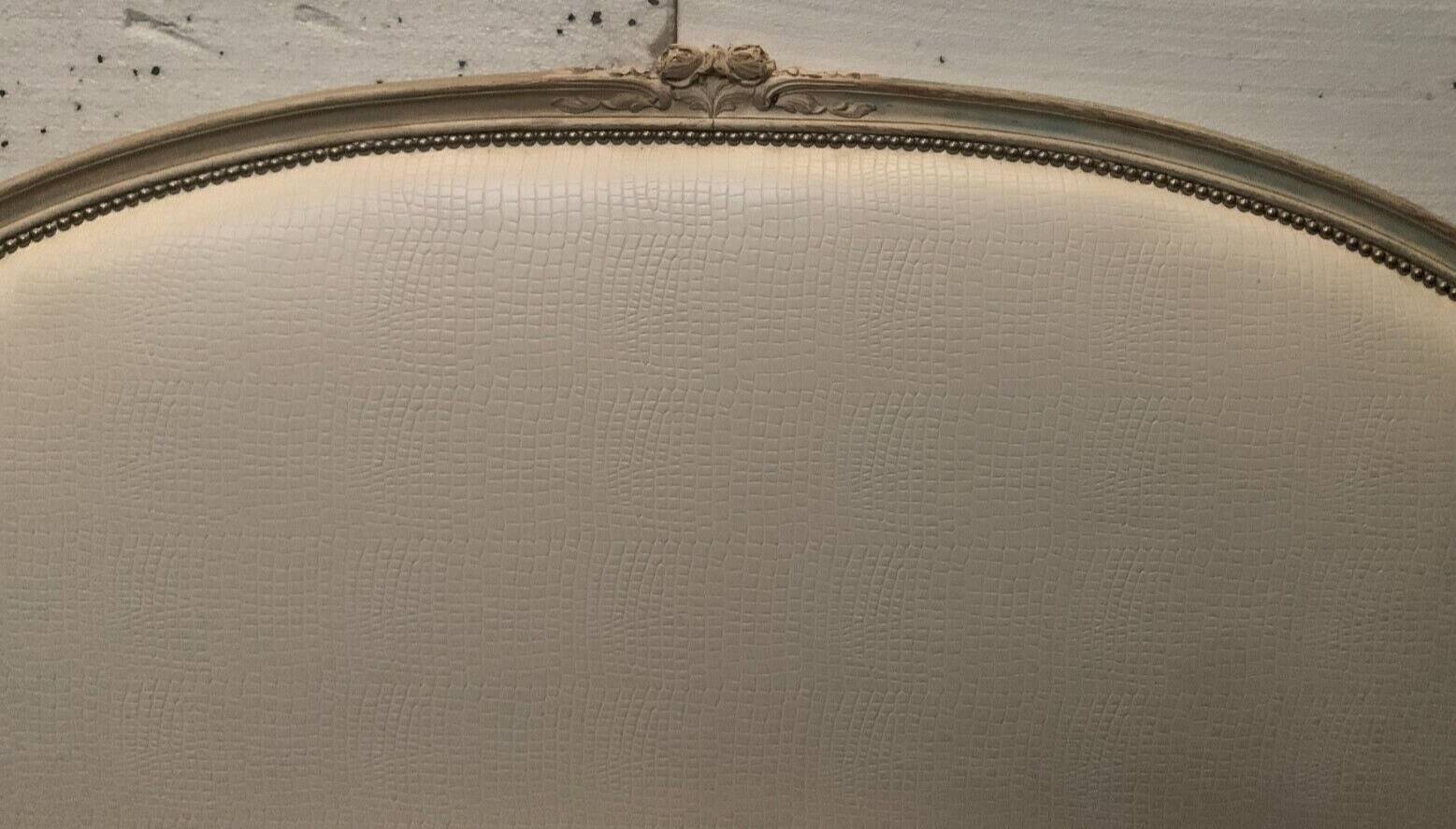 Louis XV style bed in 20th century patinated beech