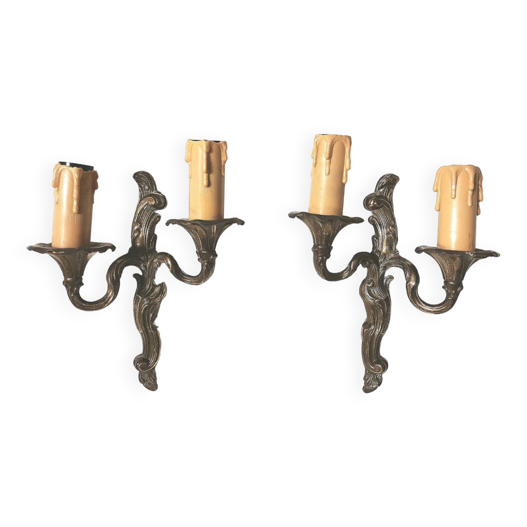 Pair of wall lights, classic style, LouisXV, gold metal, bronze or brass, candle holder effect